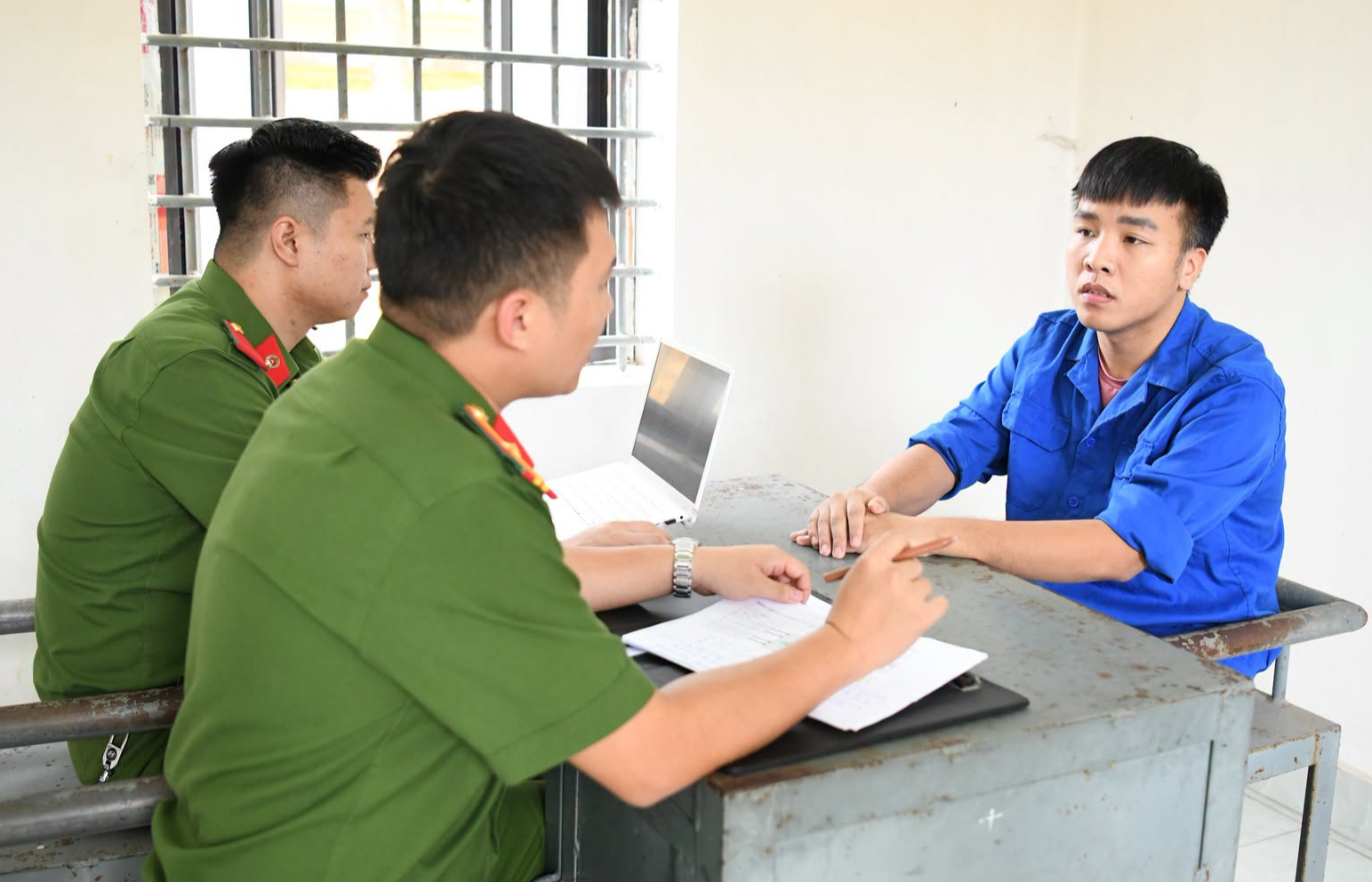 Thứ trưởng Bộ Công an yêu cầu mở rộng điều tra vụ 'rửa tiền' xuyên quốc gia - Ảnh 1.