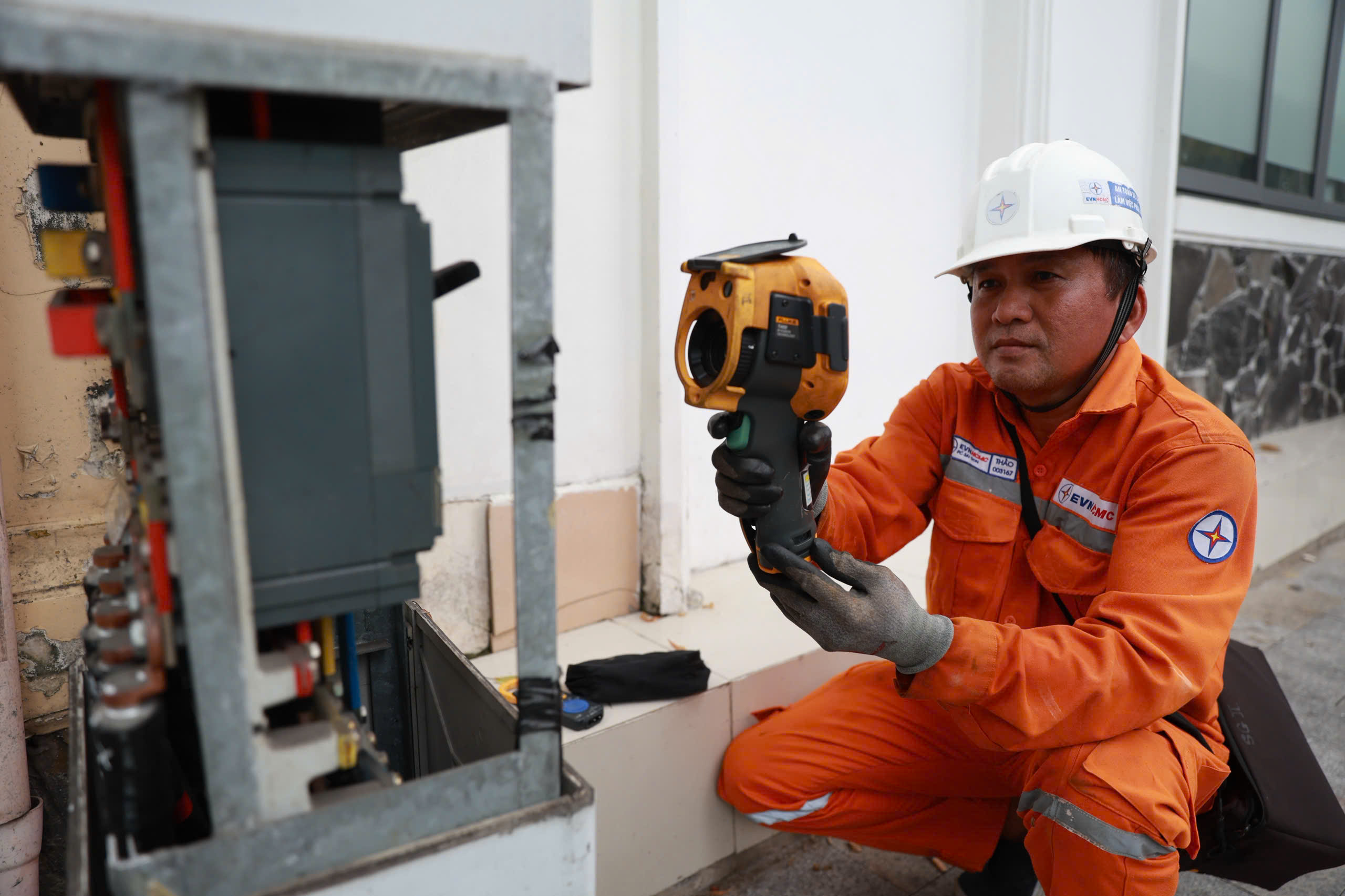 EVNHCMC khẳng định vị thế, tầm nhìn của ngành điện TP.HCM- Ảnh 2.