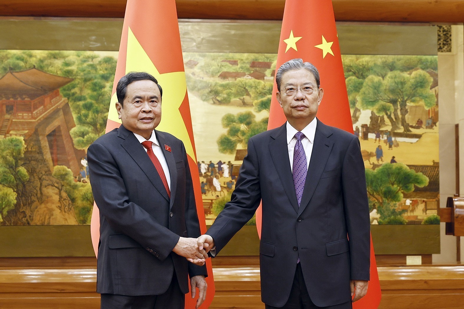 Thúc đẩy chia sẻ kinh nghiệm về hoạt động lập pháp giữa Việt Nam - Trung Quốc- Ảnh 1.