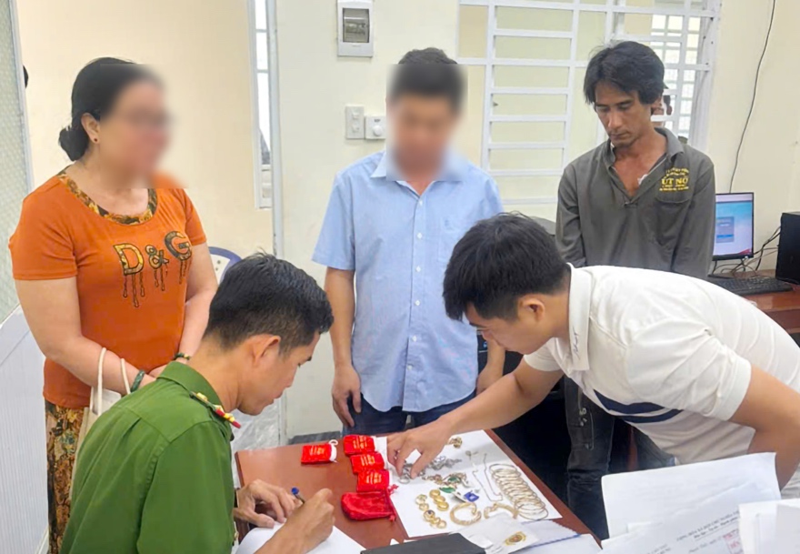 Đột nhập nhà cô ruột, doạ giết cướp tài sản trị giá hơn 400 triệu- Ảnh 3.