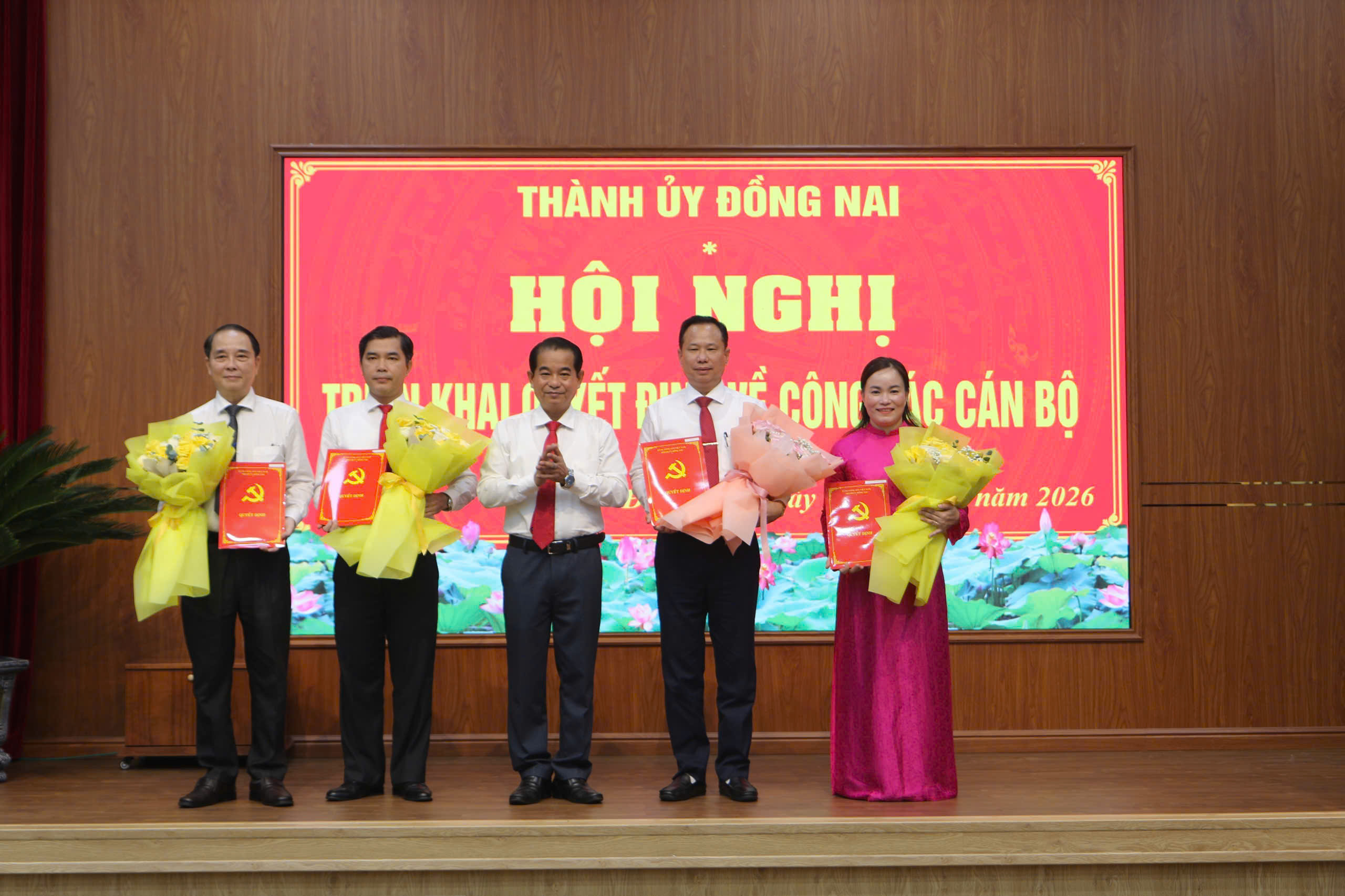 Thành ủy Đồng Nai điều động, bổ nhiệm cán bộ - Ảnh 1.