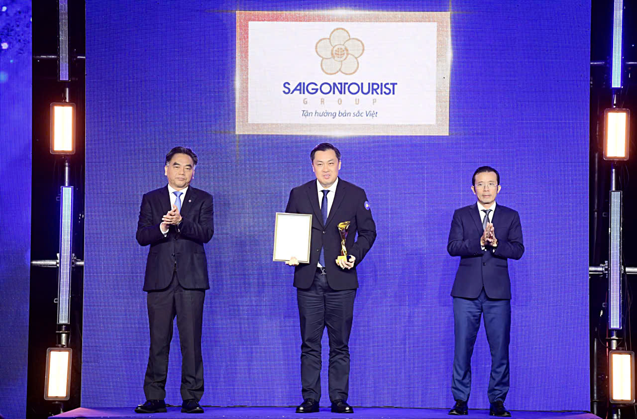 Saigontourist nhận giải thưởng Thương hiệu Vàng và Doanh nghiệp TP.HCM tiêu biểu 2026- Ảnh 2.