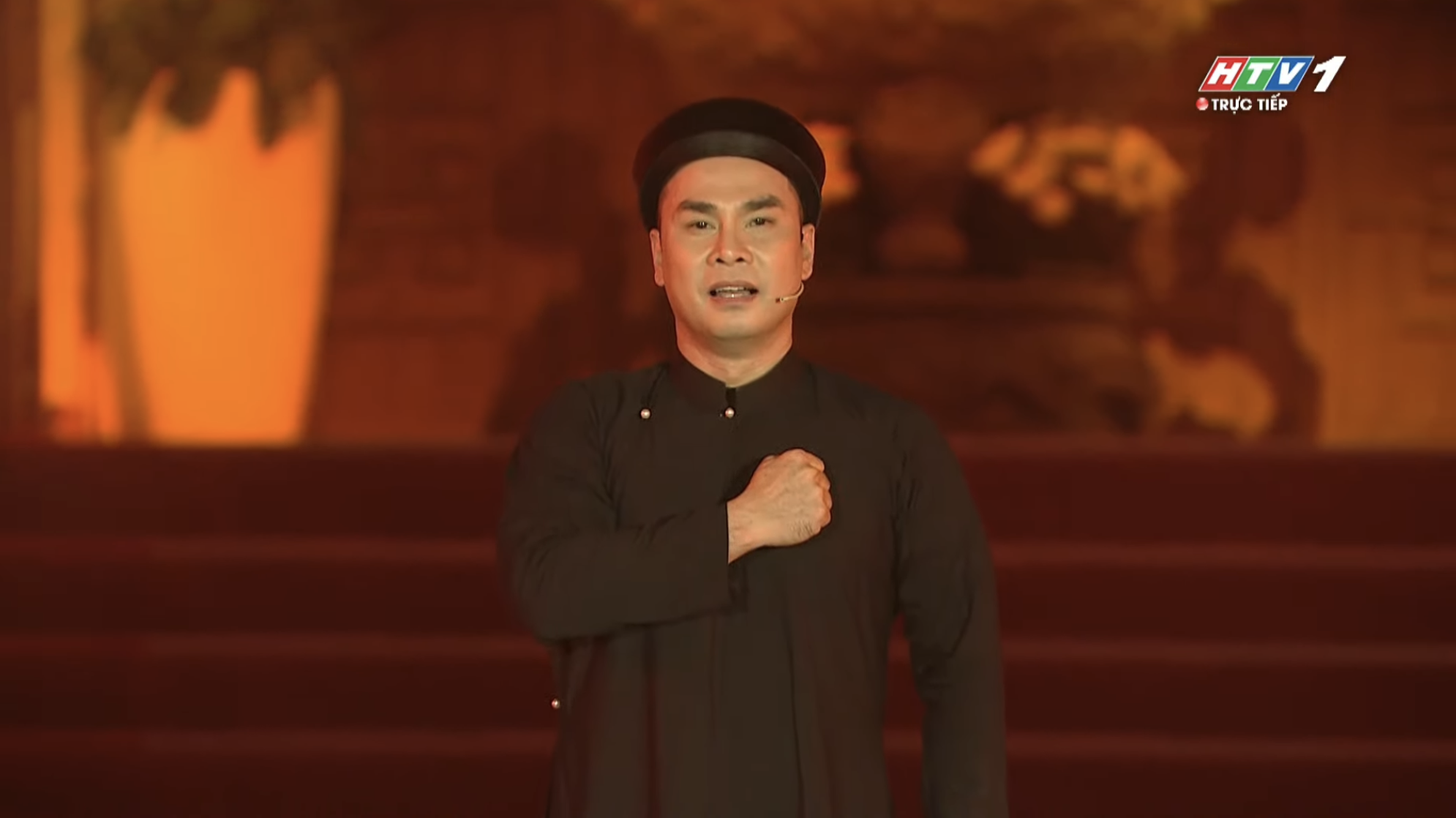 NSƯT Lê Thiện, Tố My gây xúc động trong chương trình nghệ thuật 'Khúc tri ân'- Ảnh 1.