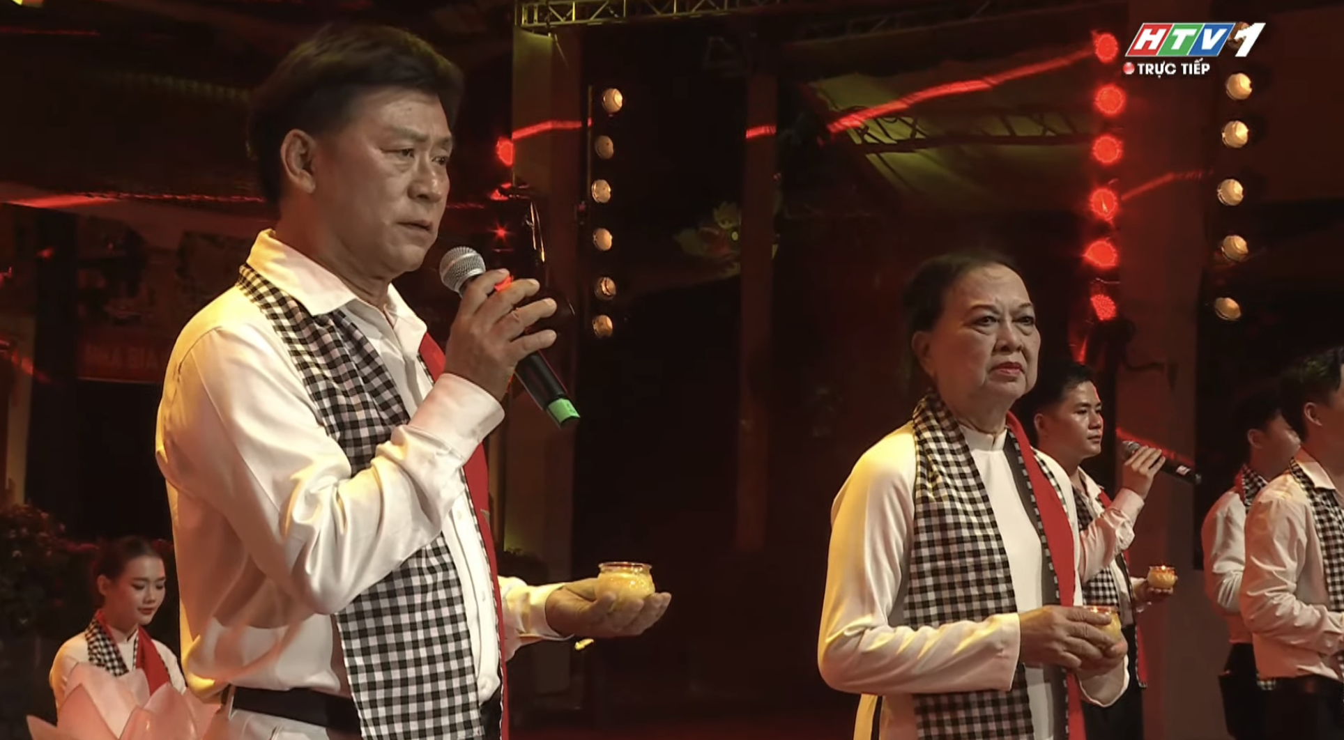 NSƯT Lê Thiện, Tố My gây xúc động trong chương trình nghệ thuật 'Khúc tri ân'- Ảnh 9.