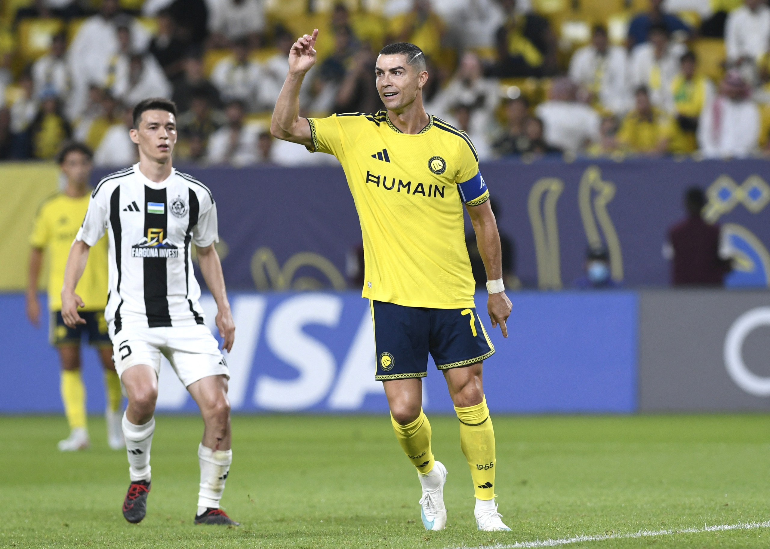 Ronaldo có còn cơ hội ghi bàn thứ 1.000 trong màu áo đội tuyển Bồ Đào Nha? - Ảnh 1.