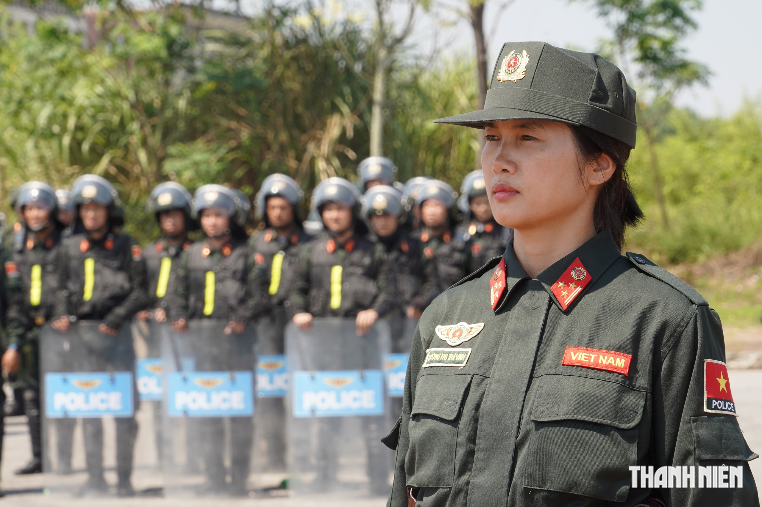 D&agrave;n vũ kh&iacute; Cảnh s&aacute;t Việt Nam mang đi g&igrave;n giữ h&ograve;a b&igrave;nh Li&ecirc;n Hiệp Quốc  - Ảnh 1.