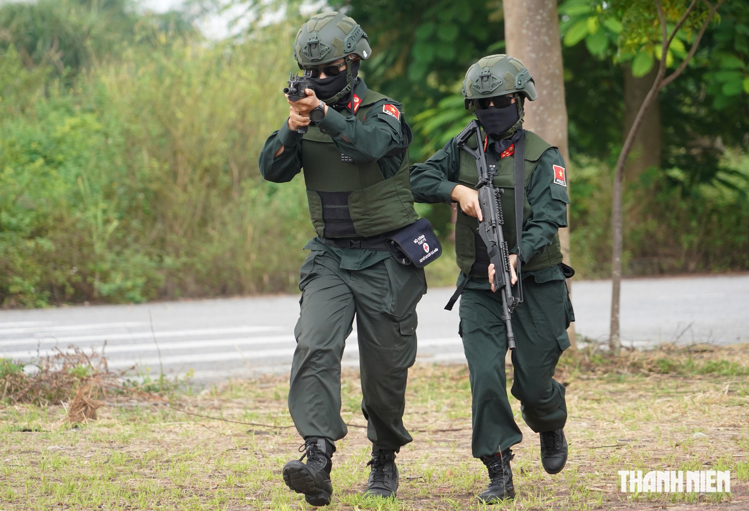D&agrave;n vũ kh&iacute; Cảnh s&aacute;t Việt Nam mang đi g&igrave;n giữ h&ograve;a b&igrave;nh Li&ecirc;n Hiệp Quốc  - Ảnh 13.