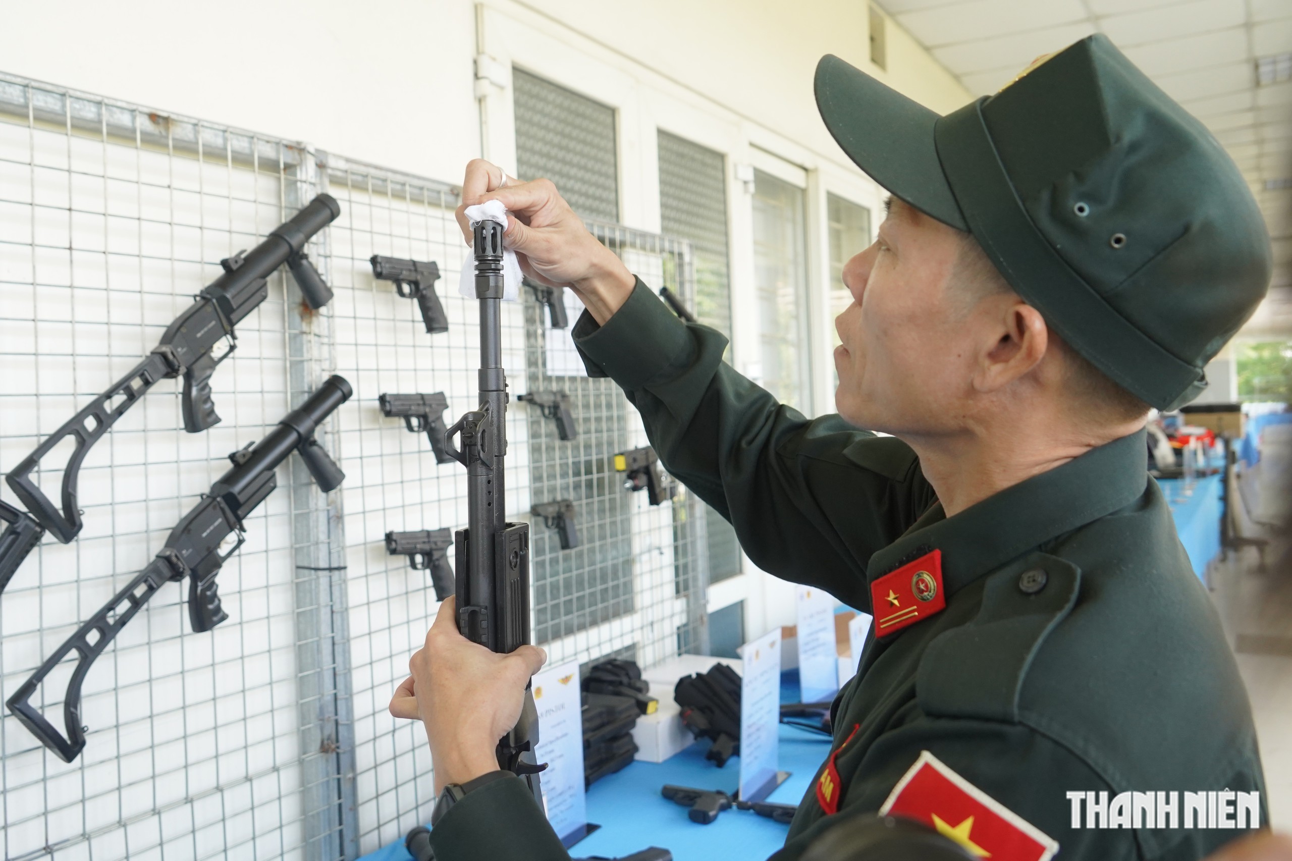 D&agrave;n vũ kh&iacute; Cảnh s&aacute;t Việt Nam mang đi g&igrave;n giữ h&ograve;a b&igrave;nh Li&ecirc;n Hiệp Quốc  - Ảnh 23.