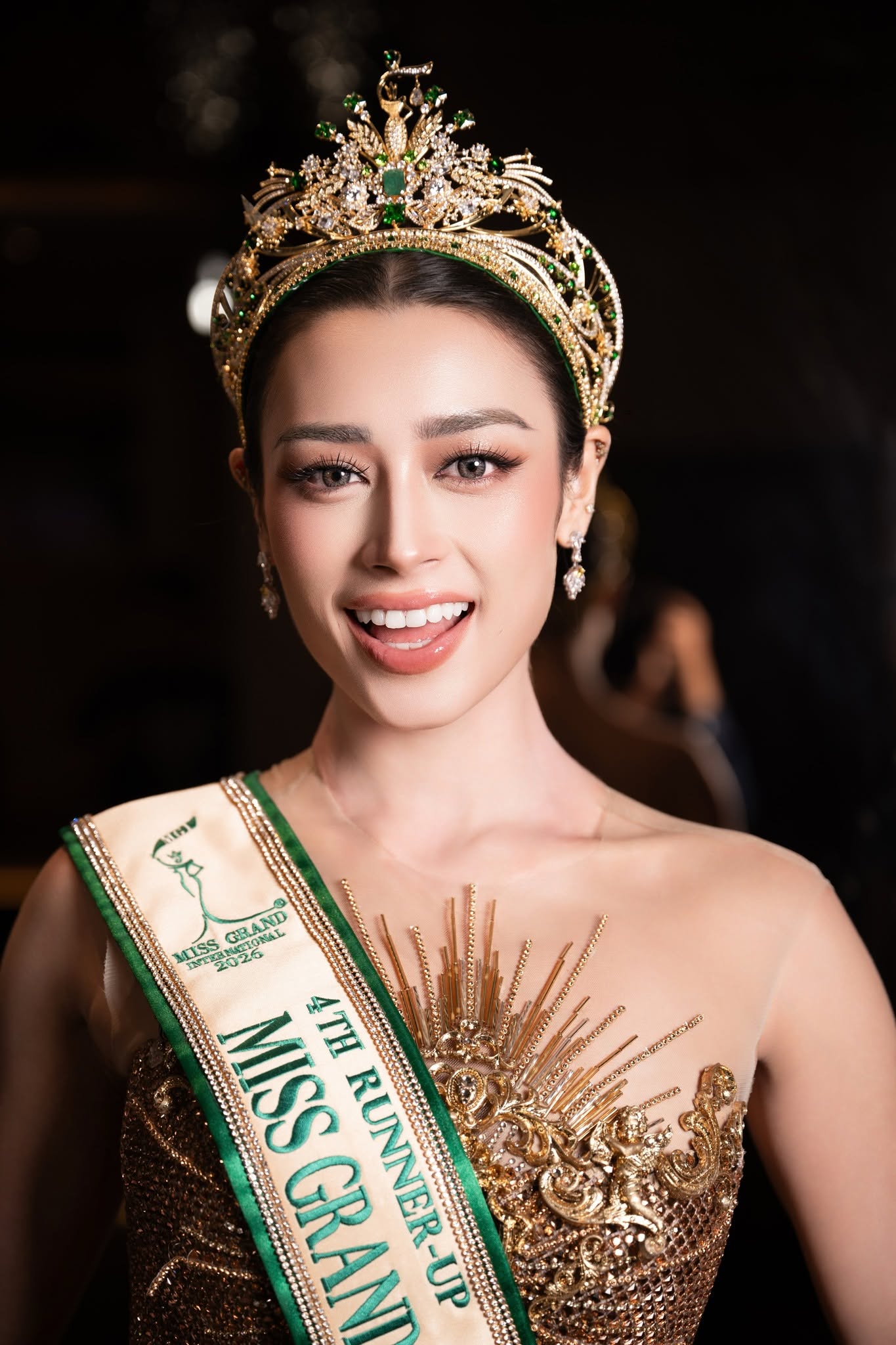 Emoura Phạm tiết lộ hậu trường sau khi giành Á hậu 4 Miss Grand International 2026 - Ảnh 1.