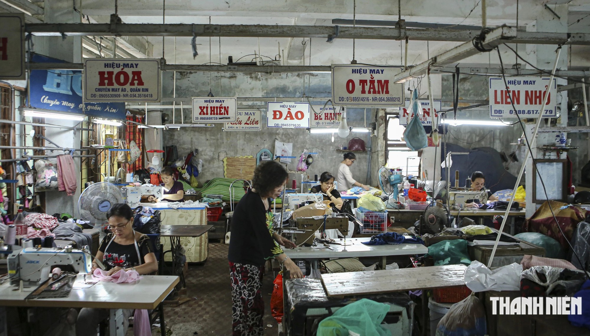 Lầu May ở chợ Đông Ba: Những cụ bà U80 bám nghề dù chỉ kiếm 80.000 đồng/ngày- Ảnh 3.