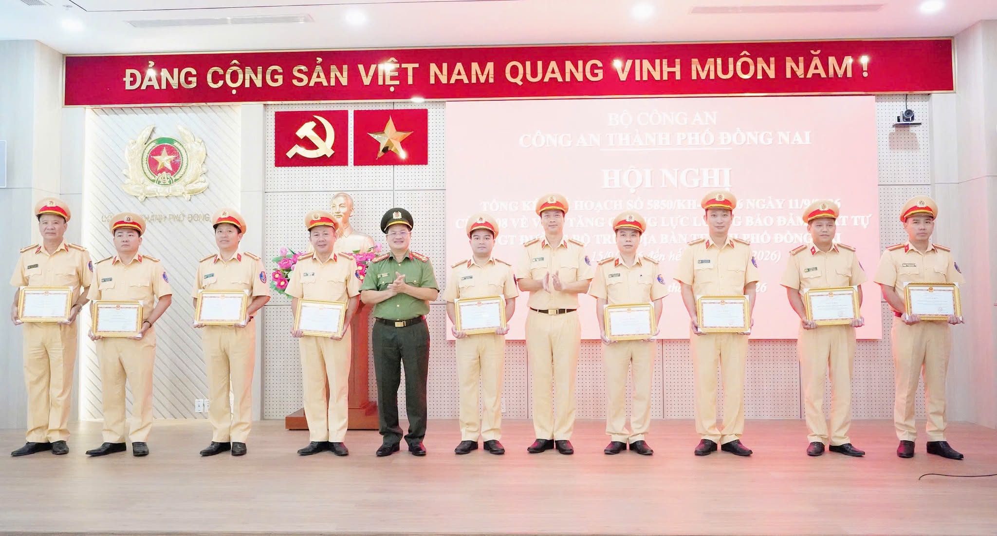 Sau 1 tháng phối hợp Cục CSGT, tai nạn giao thông ở Đồng Nai đã giảm - Ảnh 3.