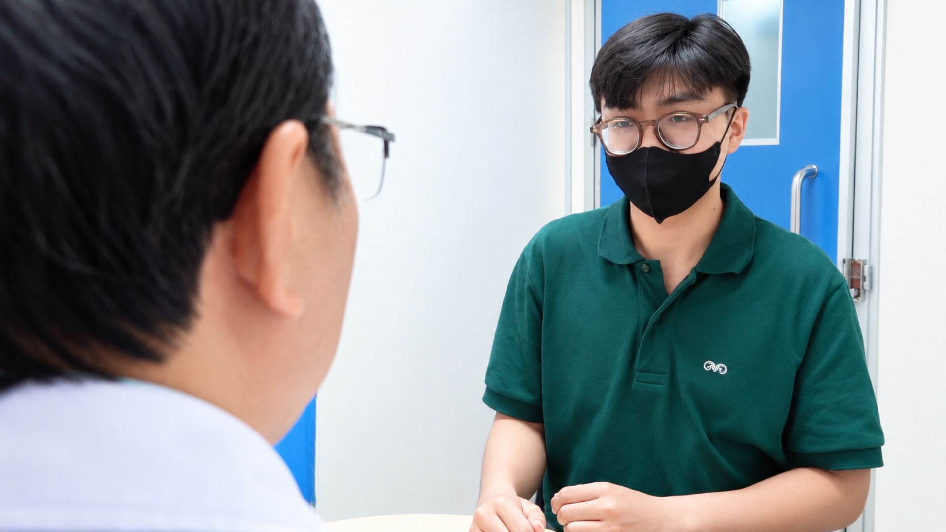 Táo bón mãi không khỏi: Có phải đang điều trị sai cách? - Ảnh 2.
