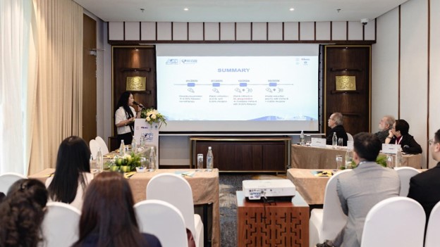 Đưa thực tiễn Trung tâm Kiểm soát Cận thị Mắt Sài Gòn vào trong nghiên cứu - Ảnh 3.