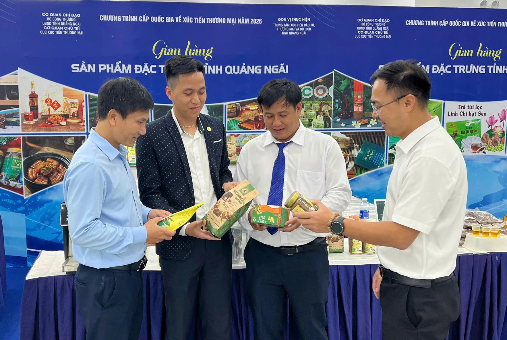 Thủ tướng đối thoại với thanh niên: Để ý tưởng thành mô hình kinh doanh bền vững - Ảnh 4.