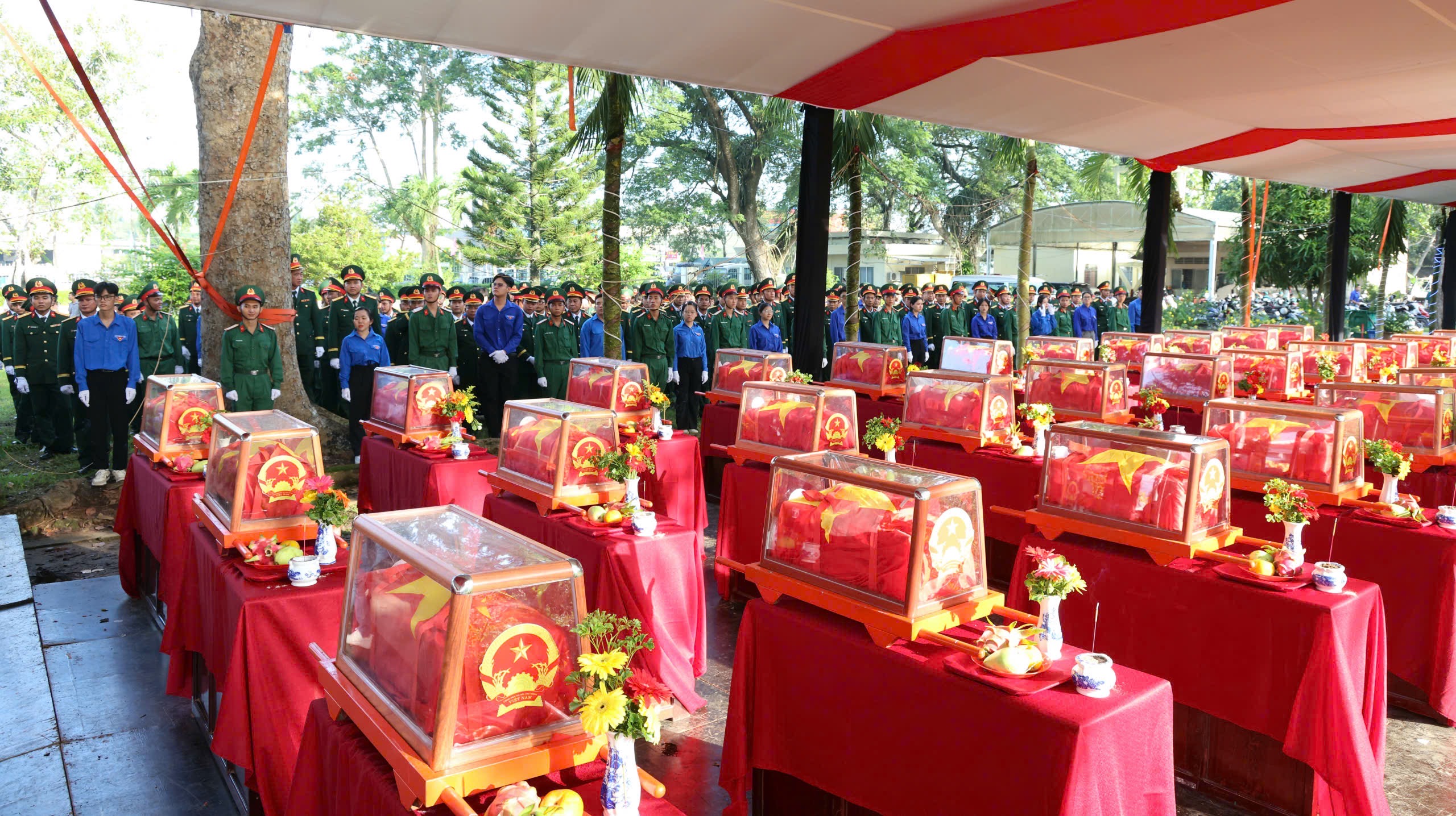 'Xin các liệt sĩ xem Cần Thơ là quê hương yên bình để yên nghỉ'- Ảnh 1.
