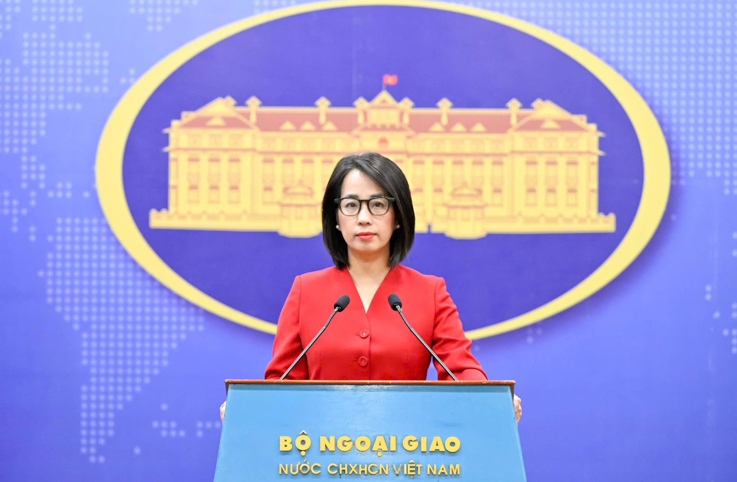 Bộ Ngoại giao hoan nghênh Nga miễn visa 30 ngày cho công dân Việt Nam - Ảnh 1.