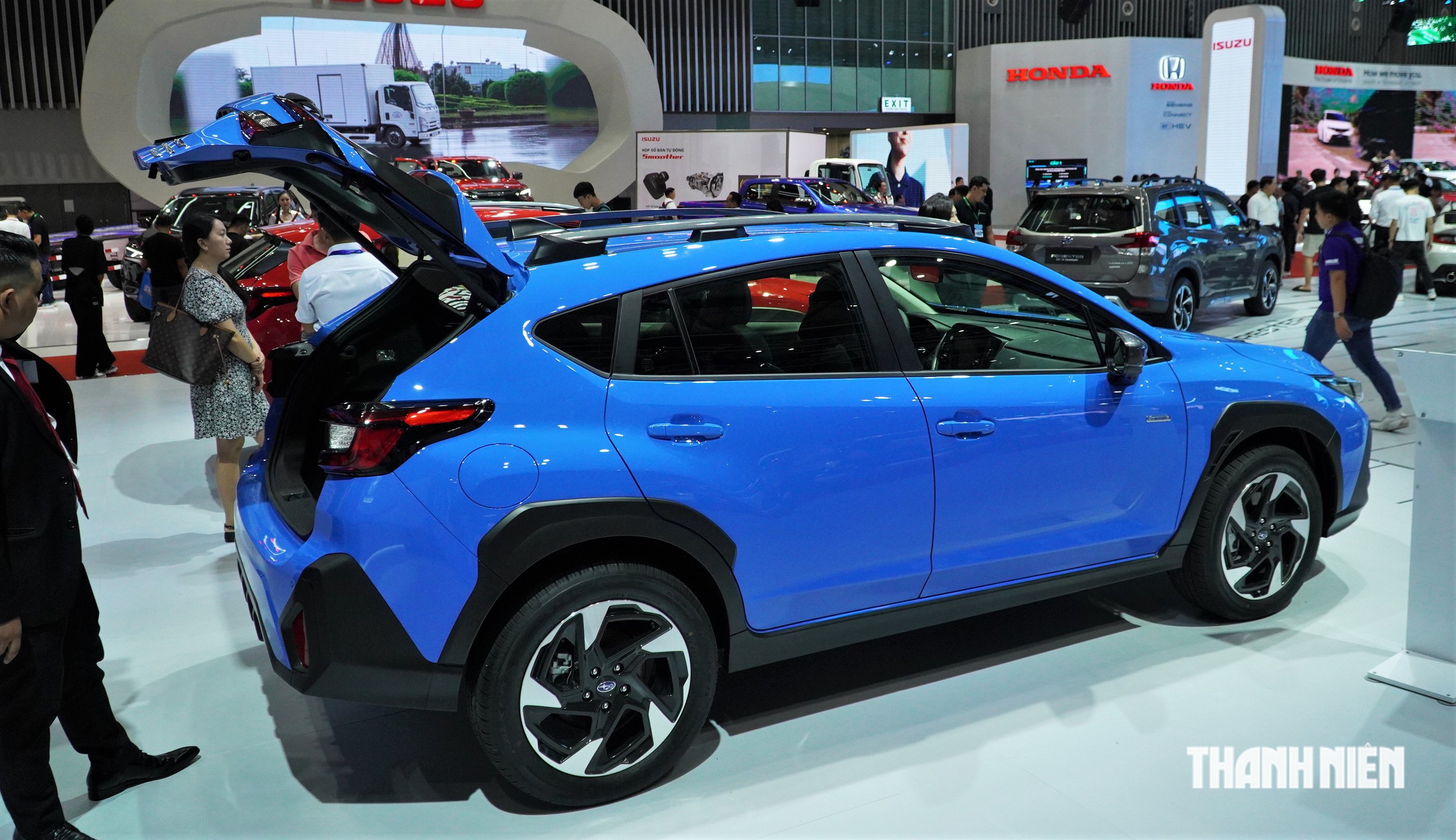 3 mẫu ô tô hybrid giảm giá mạnh tại Việt Nam, cao nhất gần 330 triệu- Ảnh 1.