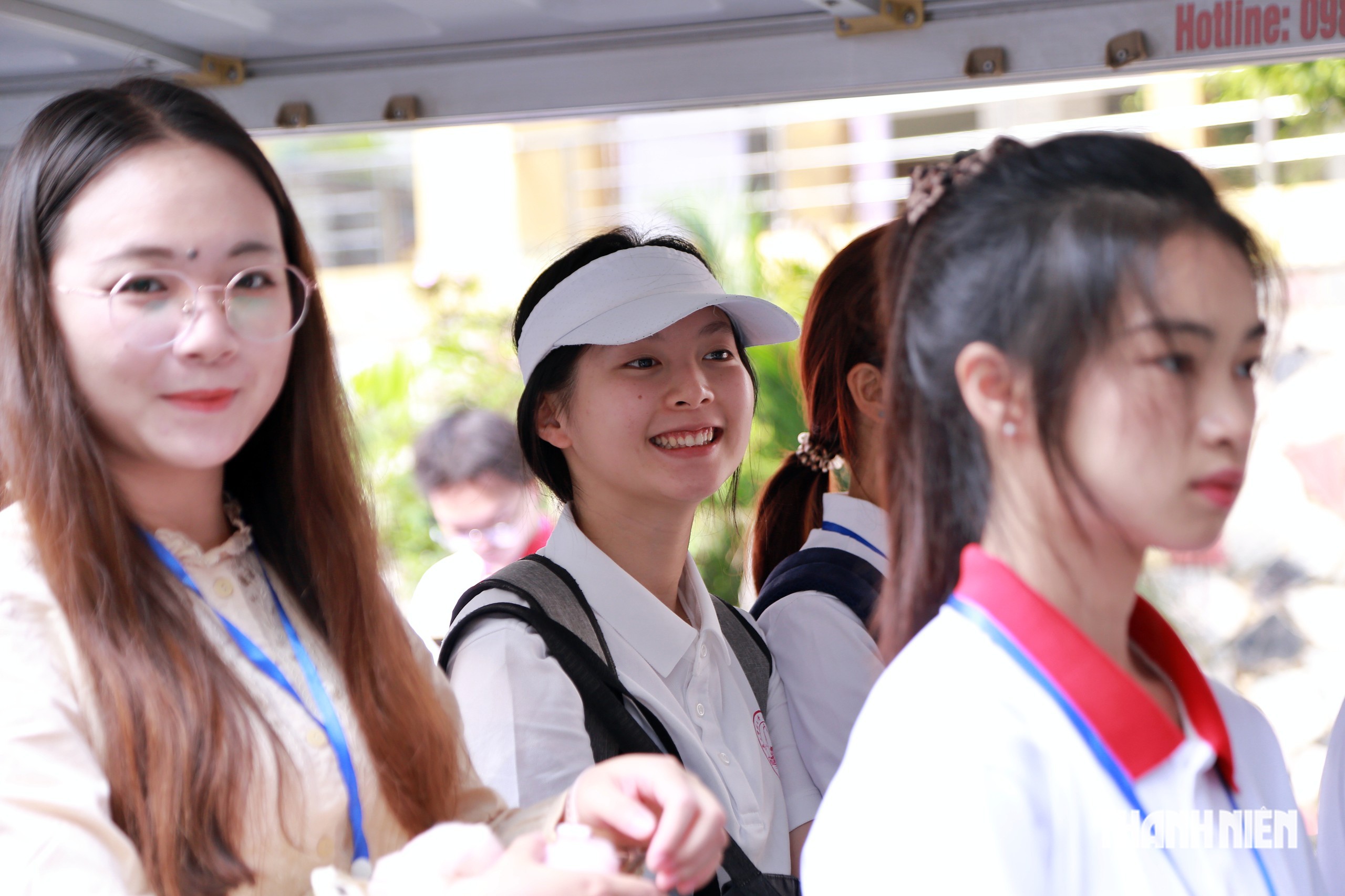 Thanh niên Việt - Trung tham quan Khu di tích quốc gia đặc biệt Pác Bó- Ảnh 2.
