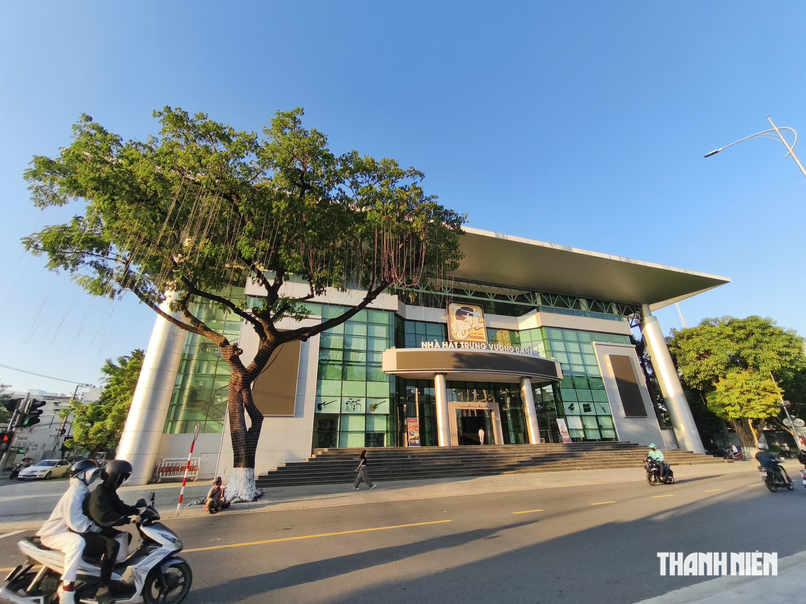Hợp nhất nhà hát, tên Nhà hát Trưng Vương Đà Nẵng được giữ lại thế nào?- Ảnh 3.