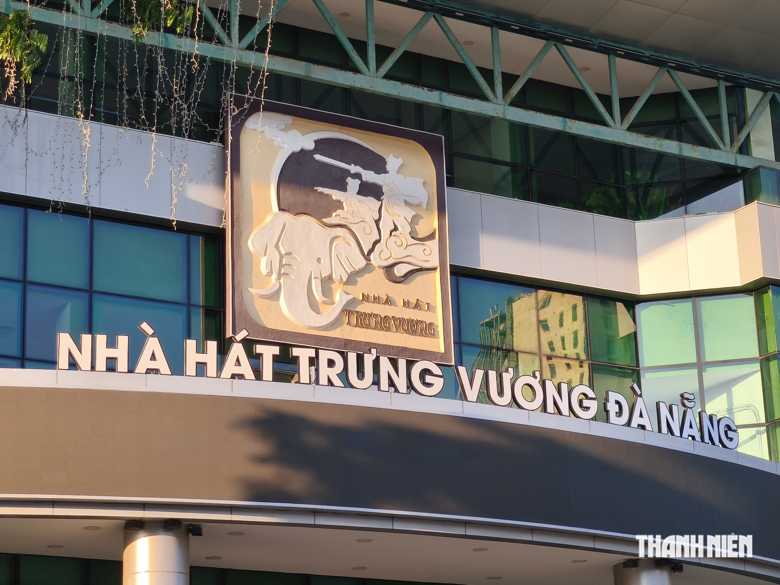 Hợp nhất nhà hát, tên Nhà hát Trưng Vương Đà Nẵng được giữ lại thế nào?- Ảnh 1.