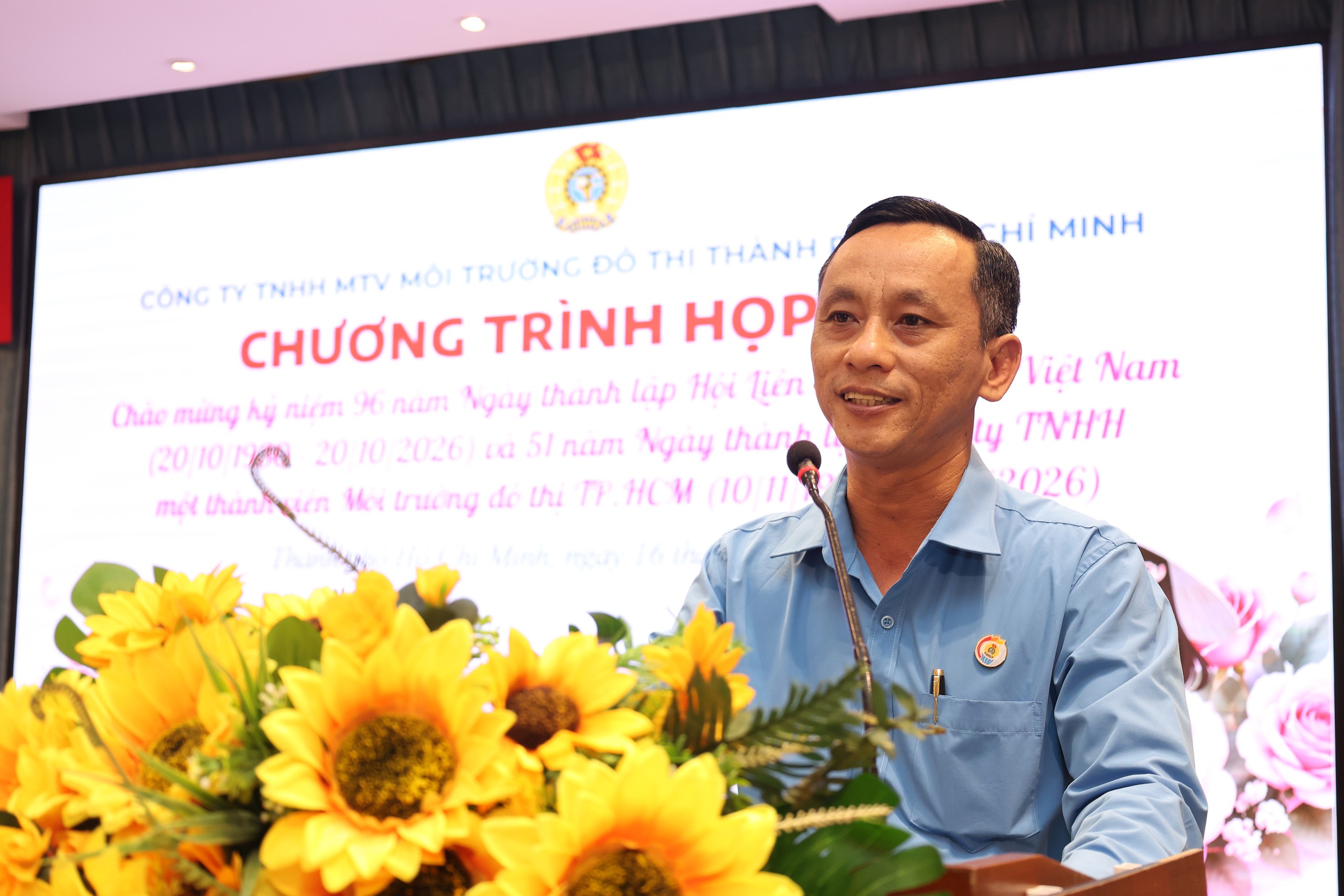Món quà 20.10 đặc biệt dành cho nữ công nhân môi trường TP.HCM - Ảnh 4.