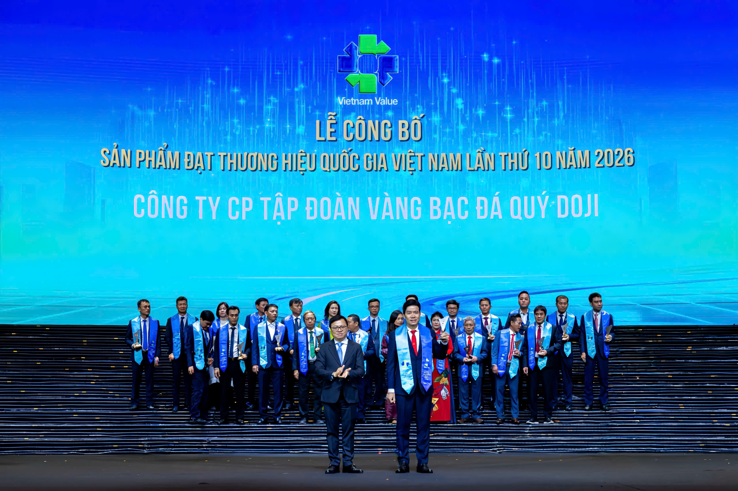 DOJI 16 năm liên tiếp được vinh danh Thương hiệu quốc gia Việt Nam - Ảnh 1.