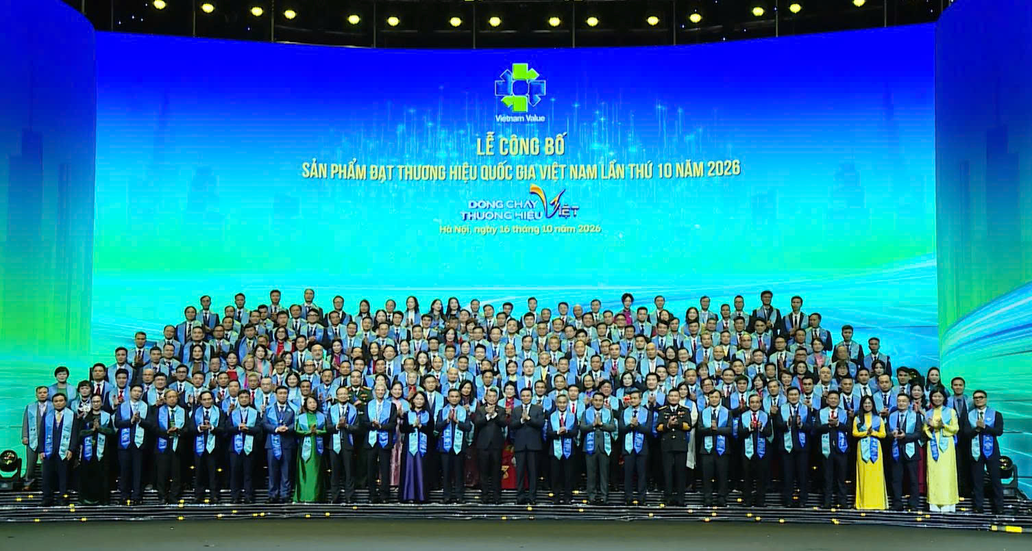 Bánh tráng Tân Nhiên được công nhận Thương hiệu Quốc gia Việt Nam - Ảnh 1.