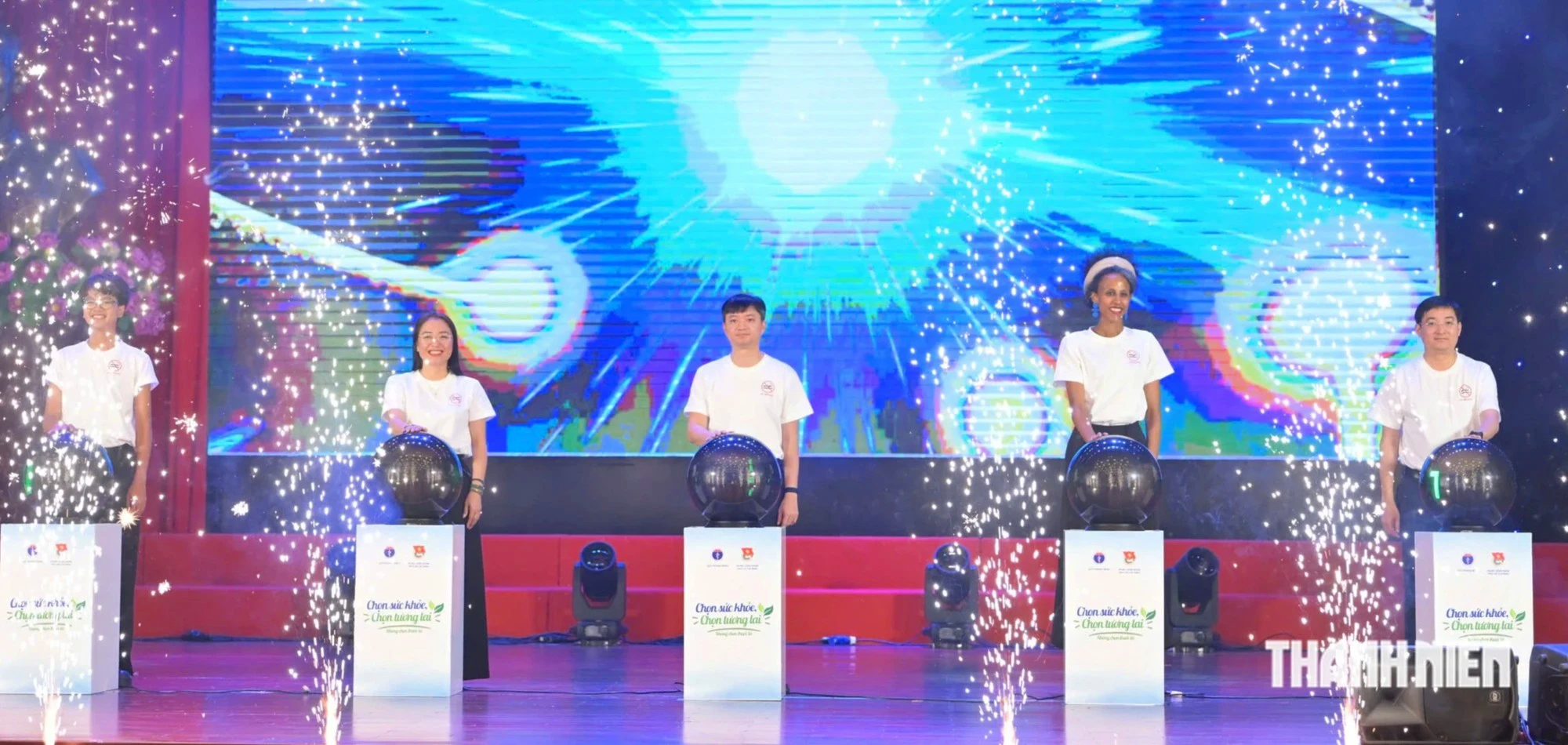 Anh Nguyễn Minh Triết đề nghị thanh niên 'nói không với thuốc lá' - Ảnh 3.
