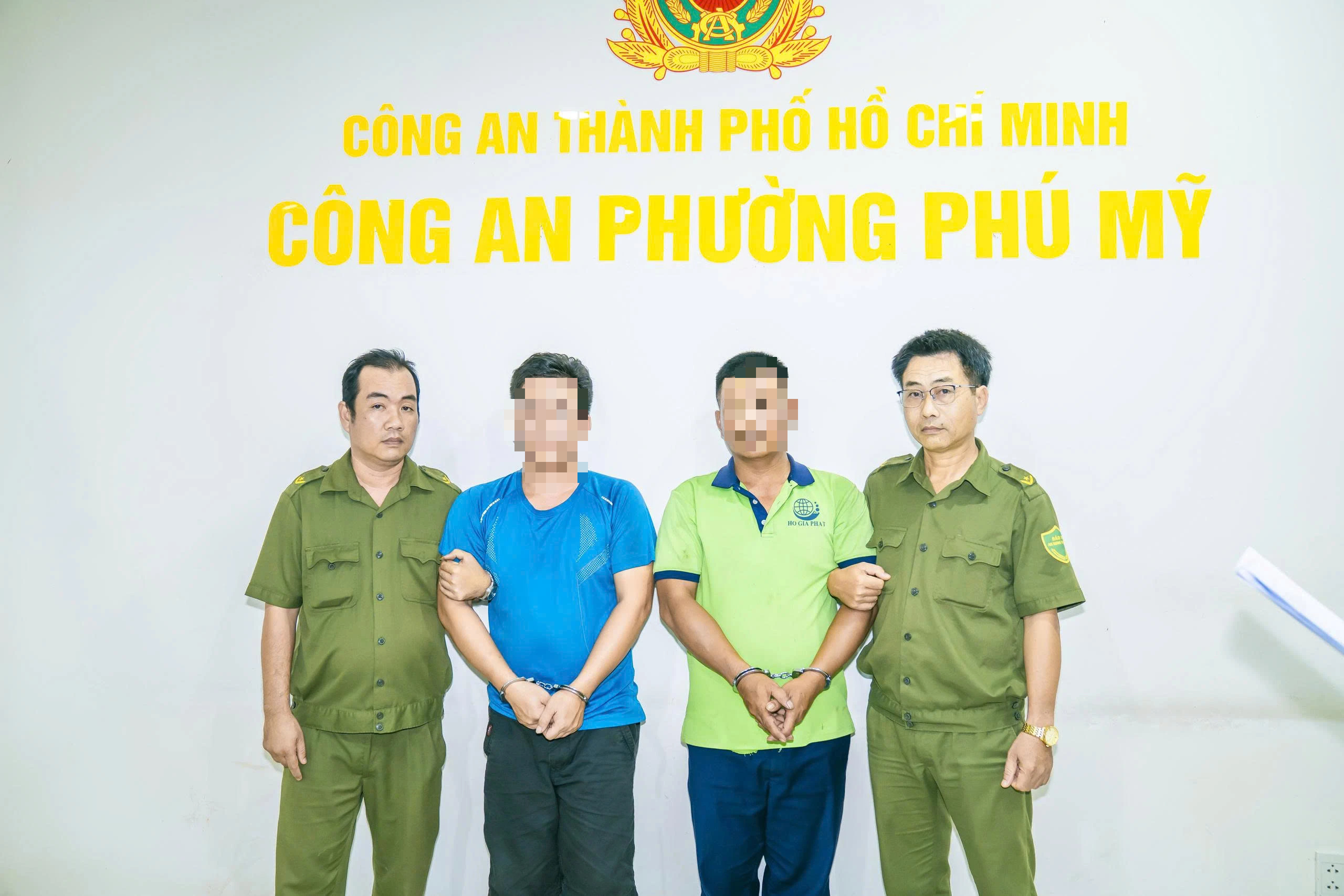 Công an TP.HCM tạm giữ 2 tài xế rượt đuổi, đánh nhau trên quốc lộ 51- Ảnh 2.