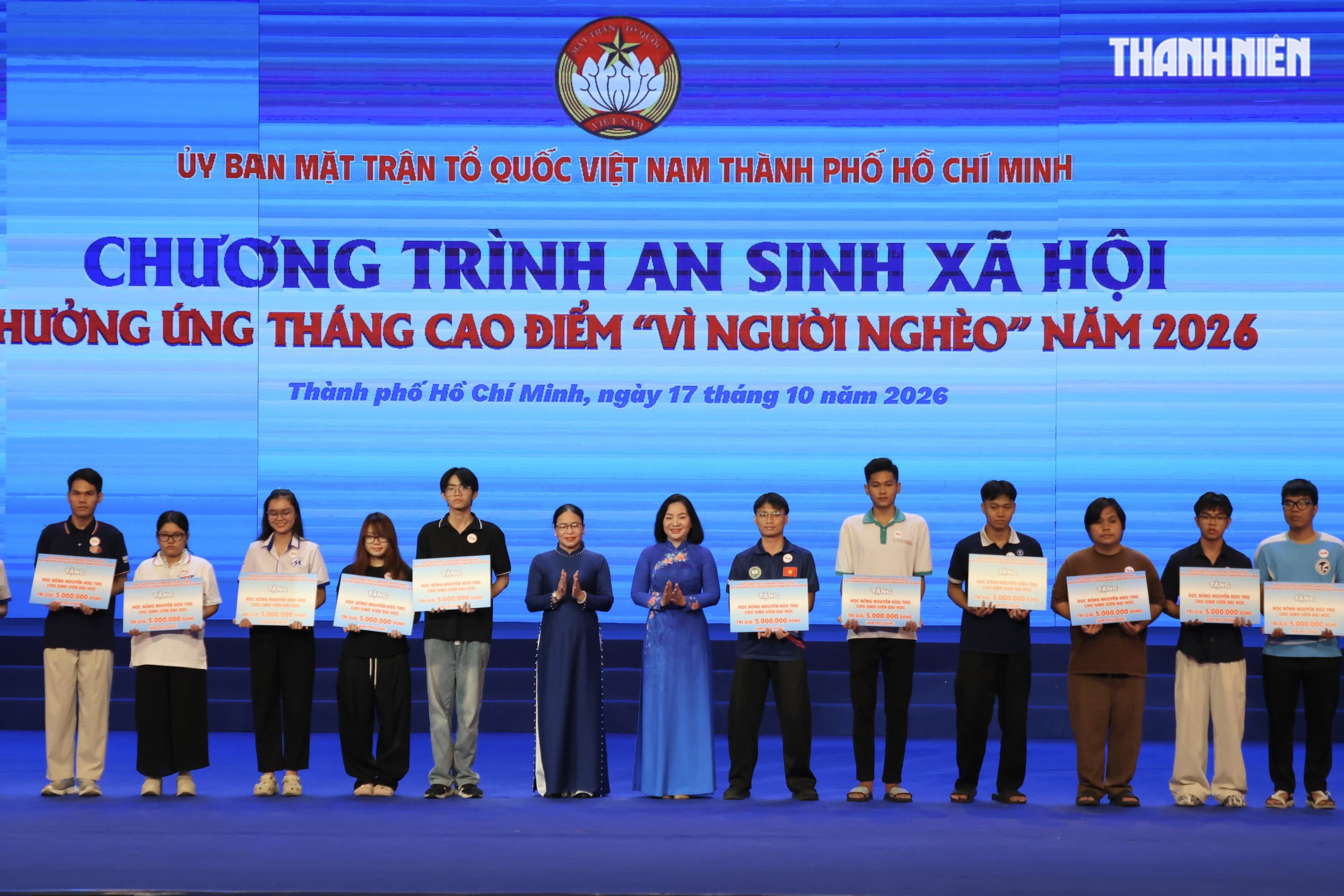 TP.HCM triển khai nhiều hoạt động hỗ trợ học tập, y tế v&agrave; sinh kế - Ảnh 3.