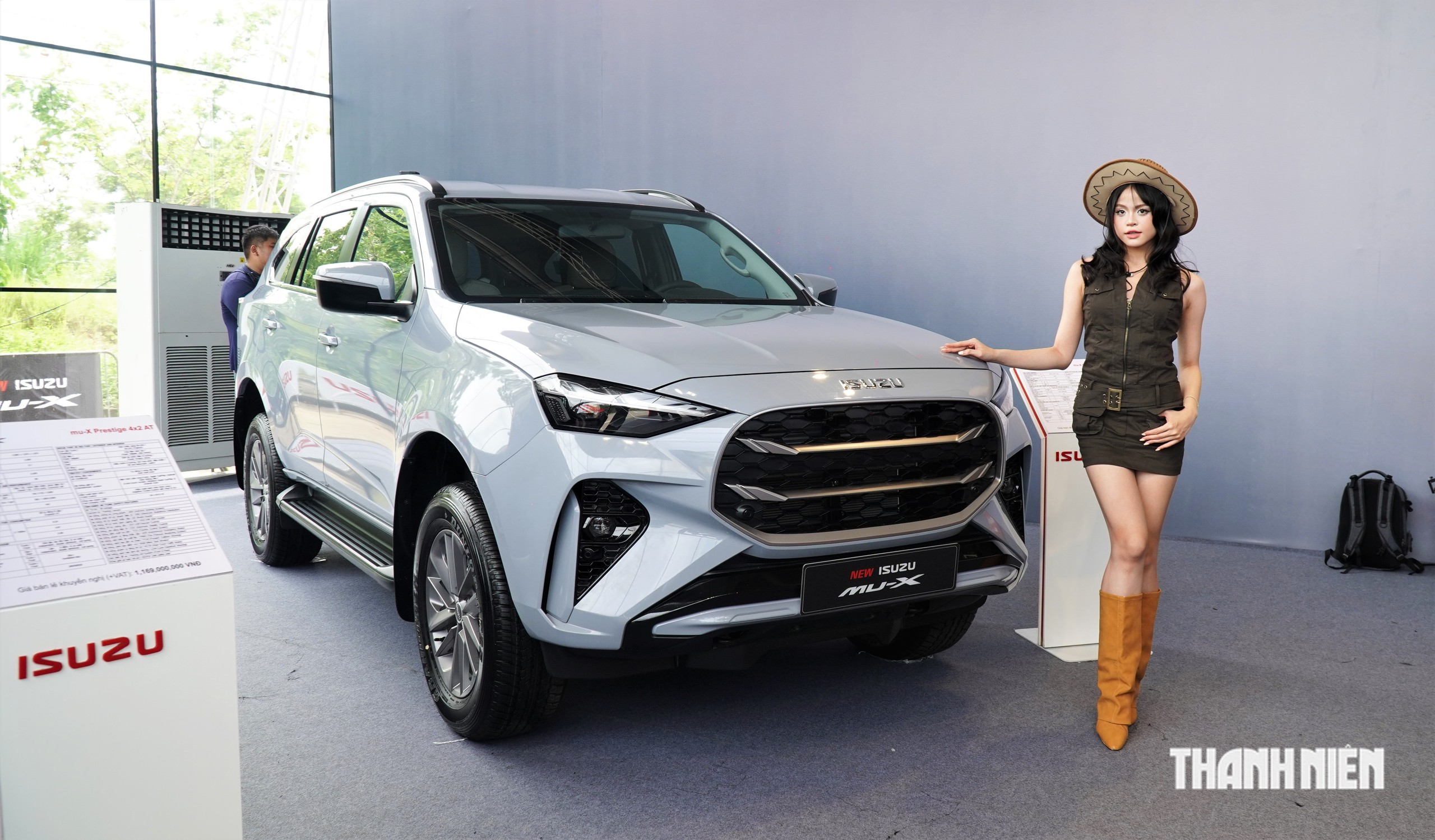 SUV 7 chỗ: Ford Everest tăng tốc, Toyota Fortuner lại bị bỏ xa SUV 7 chỗ: Ford Everest tăng tốc, Toyota Fortuner lại bị bỏ xa - Ảnh 3.