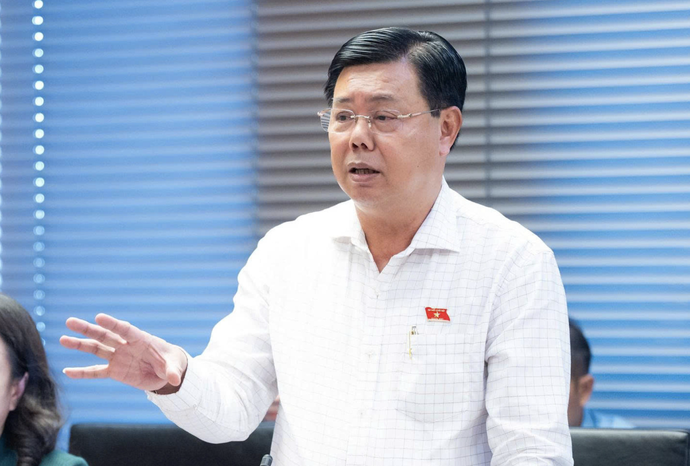 Bộ trưởng Bộ Nội vụ thông tin về cắt giảm 5 - 10% biên chế đến 2030- Ảnh 1.