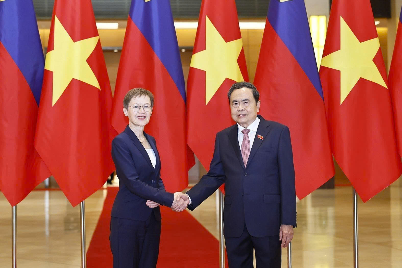 Chủ tịch Quốc hội Trần Thanh Mẫn hội kiến Thủ tướng Liechtenstein- Ảnh 1.