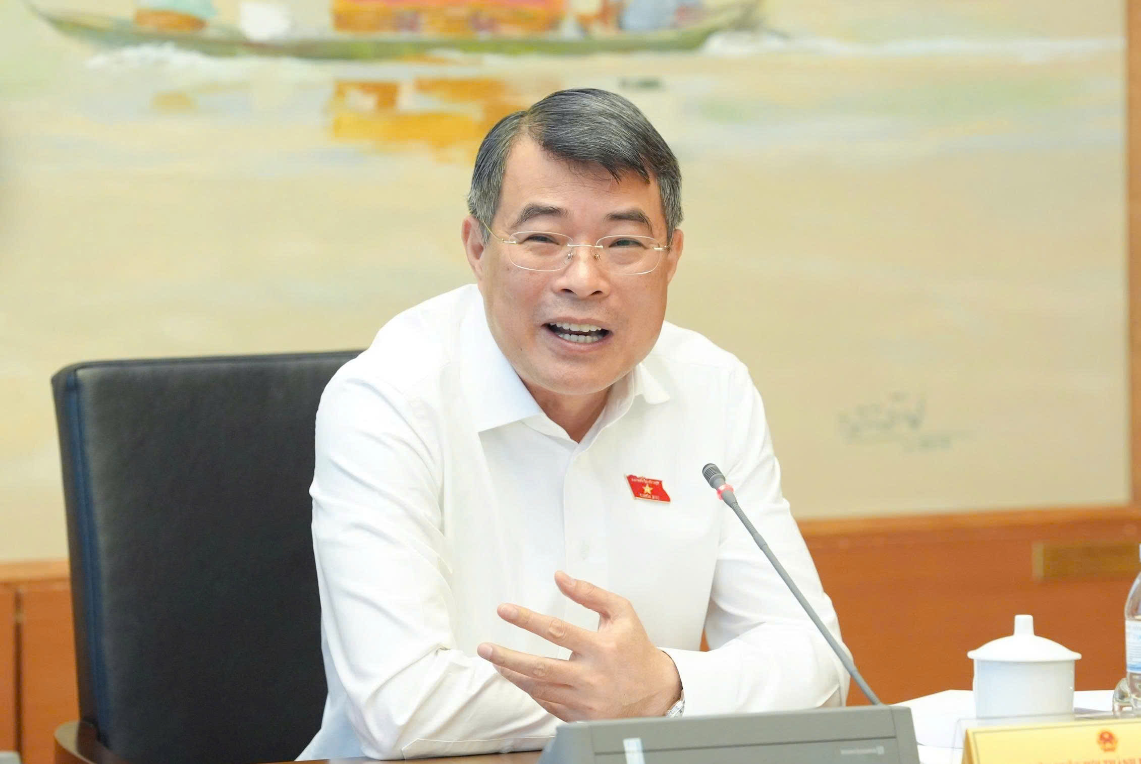 Thủ tướng: Phải điều tiết được gi&aacute; đất, thị trường bất động sản - Ảnh 1.
