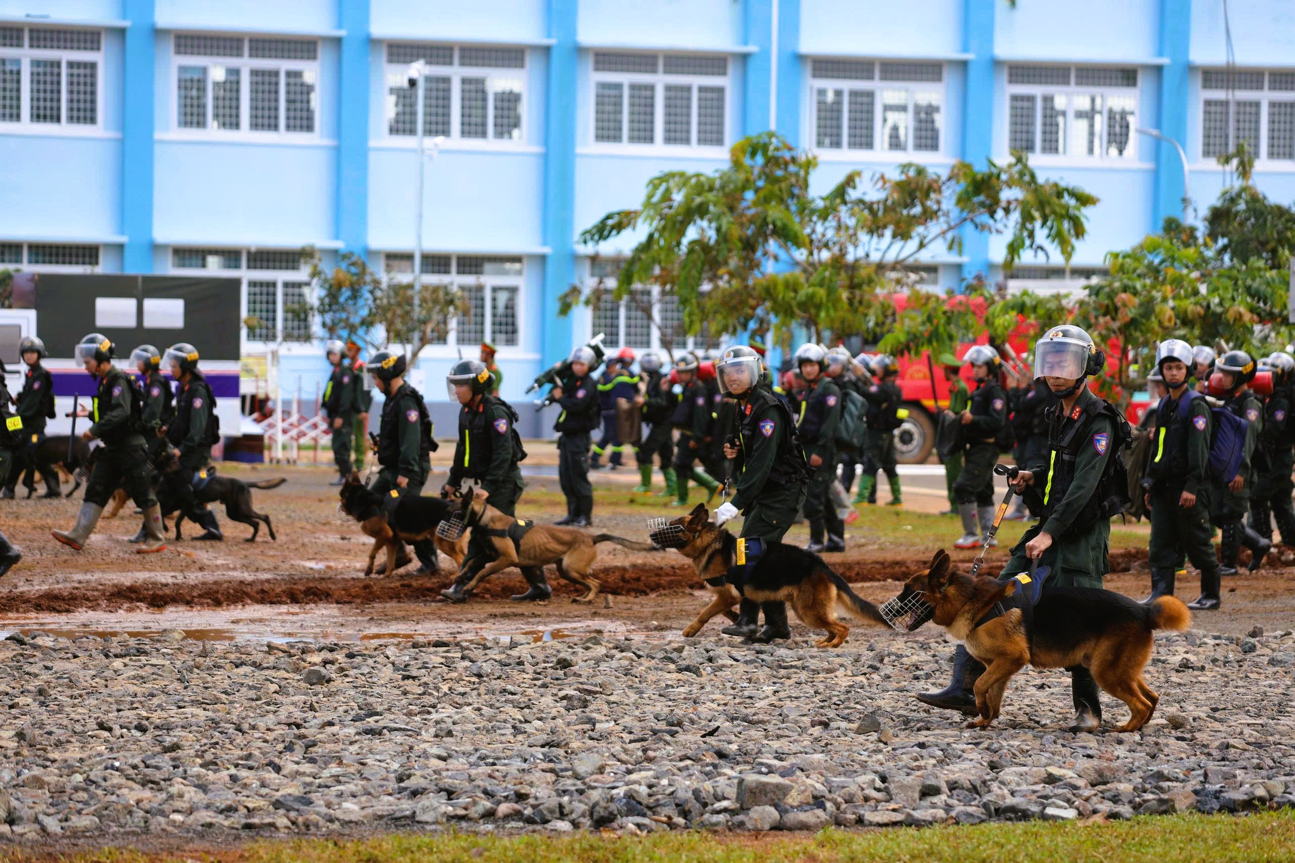Phòng chống bạo loạn ở Tây nguyên phải sát thực tiễn - Ảnh 5.