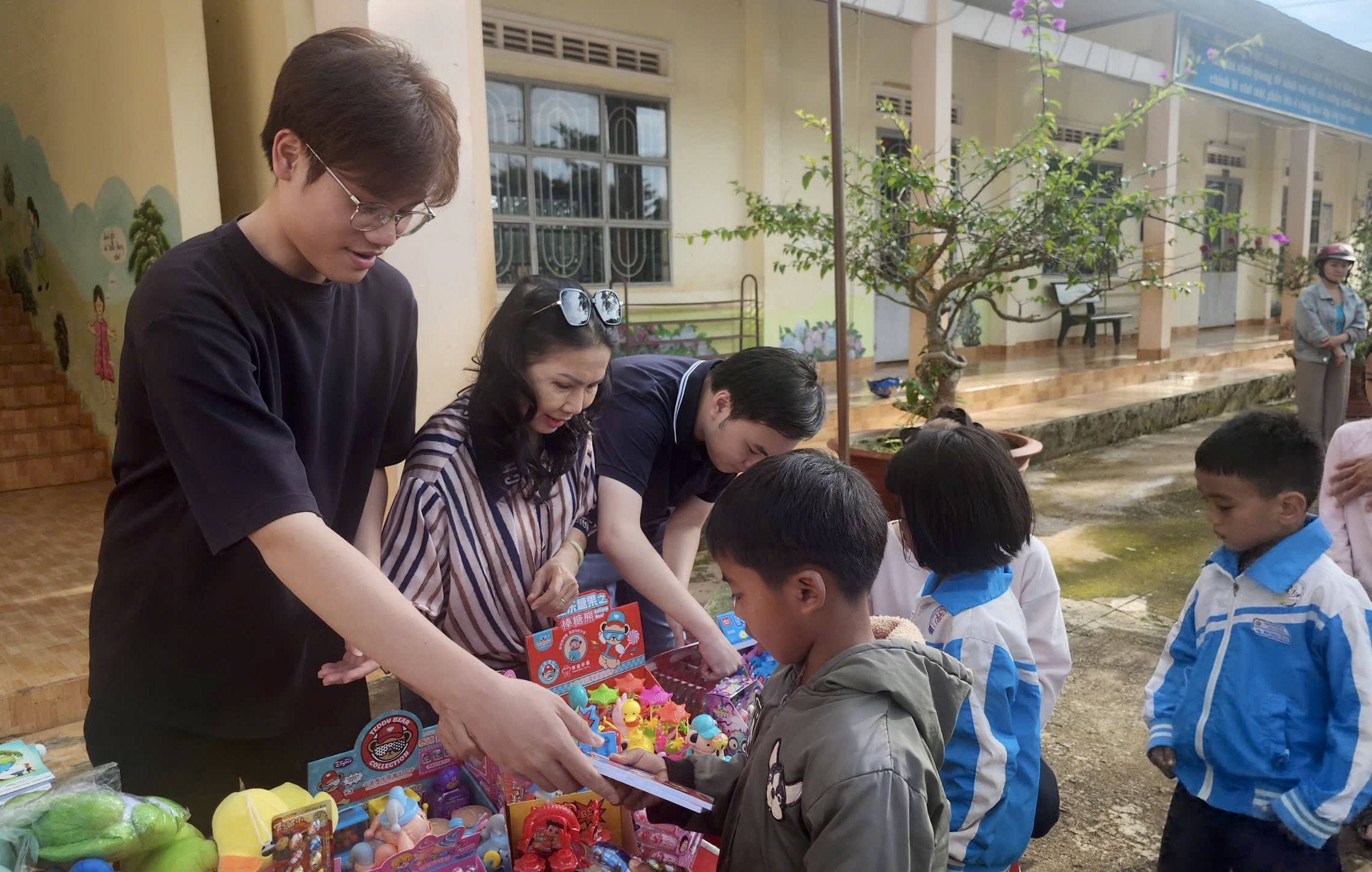 Gửi nắng sẻ chia - Ảnh 3.