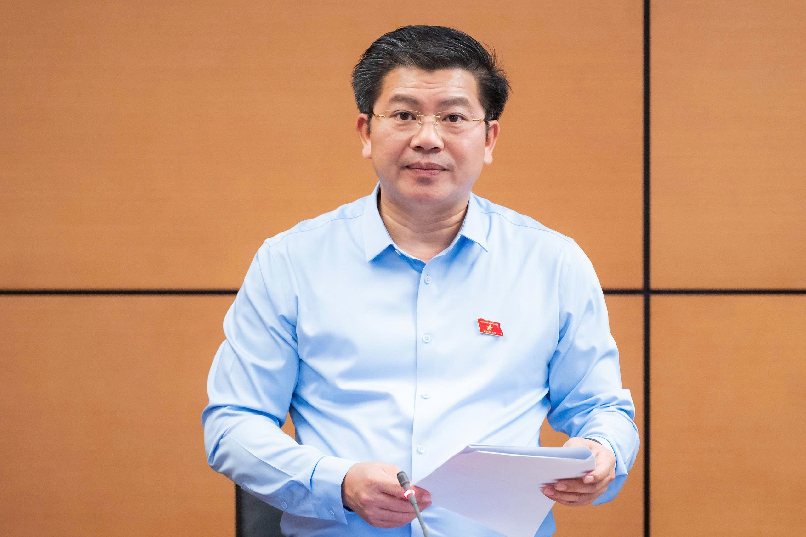 Đề xuất giá điện theo giờ: ‘Rất khó đợi hết giờ cao điểm mới học, mới tắm’- Ảnh 2.