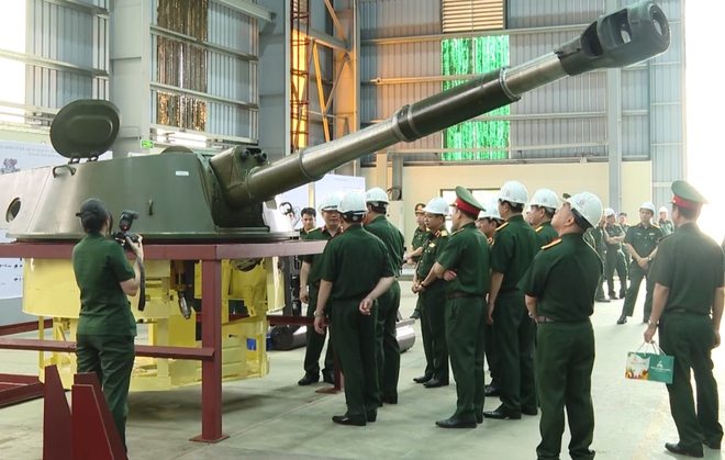 Xe tăng T-1, xe thiết giáp XTC-03 được trưng bày tại Triển lãm Quốc phòng 2026 - Ảnh 5.