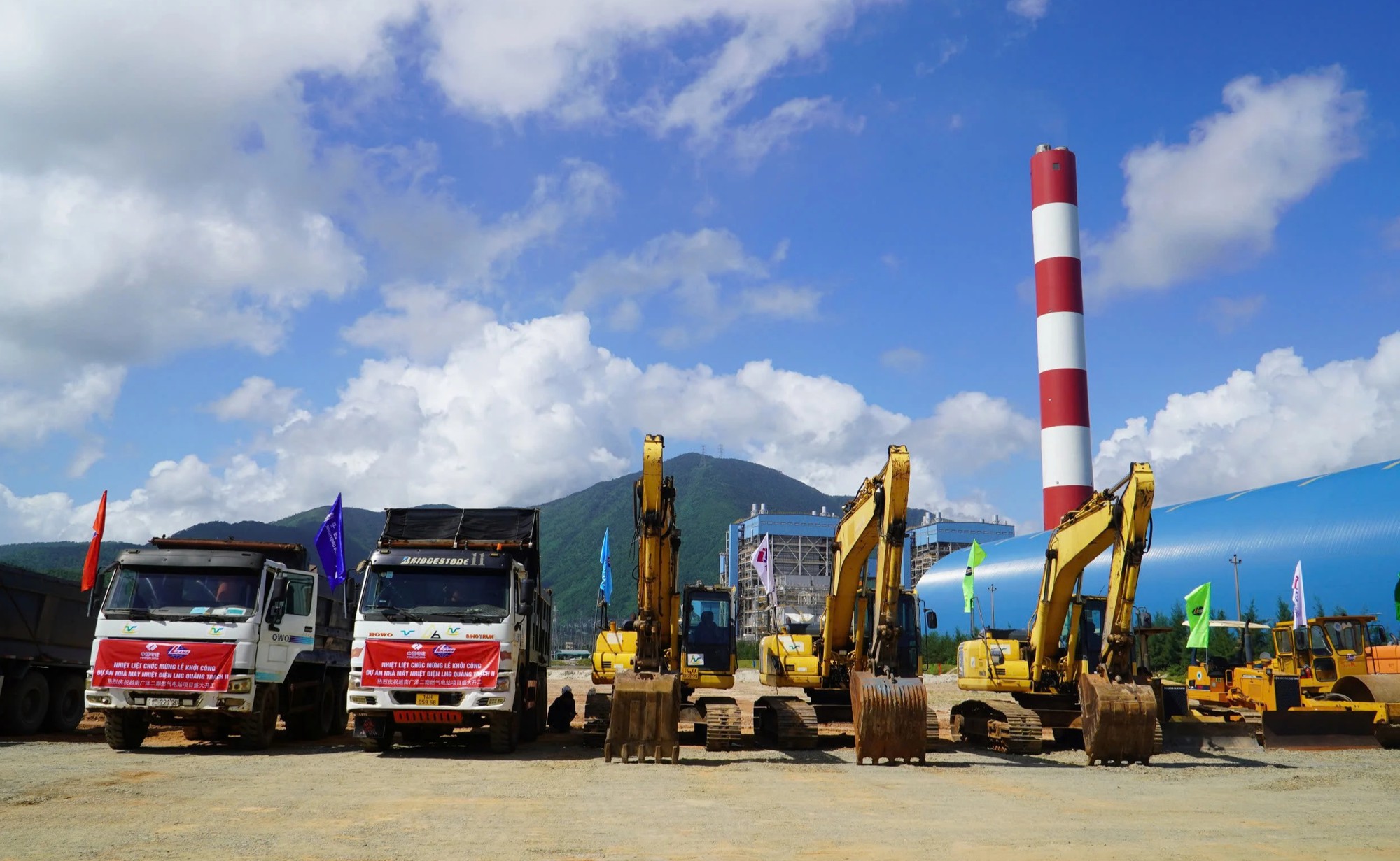 Khởi công Nhà máy nhiệt điện LNG Quảng Trạch 2 - Ảnh 2.