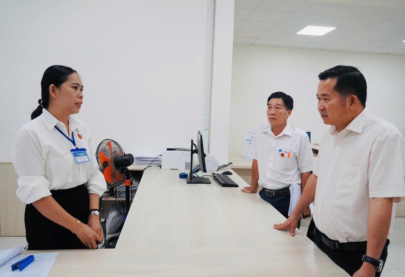 Gần 1.000 hồ sơ đất đai Phú Quốc giải quyết trong 1 tuần: Đâu là 'bí quyết'? - Ảnh 1.