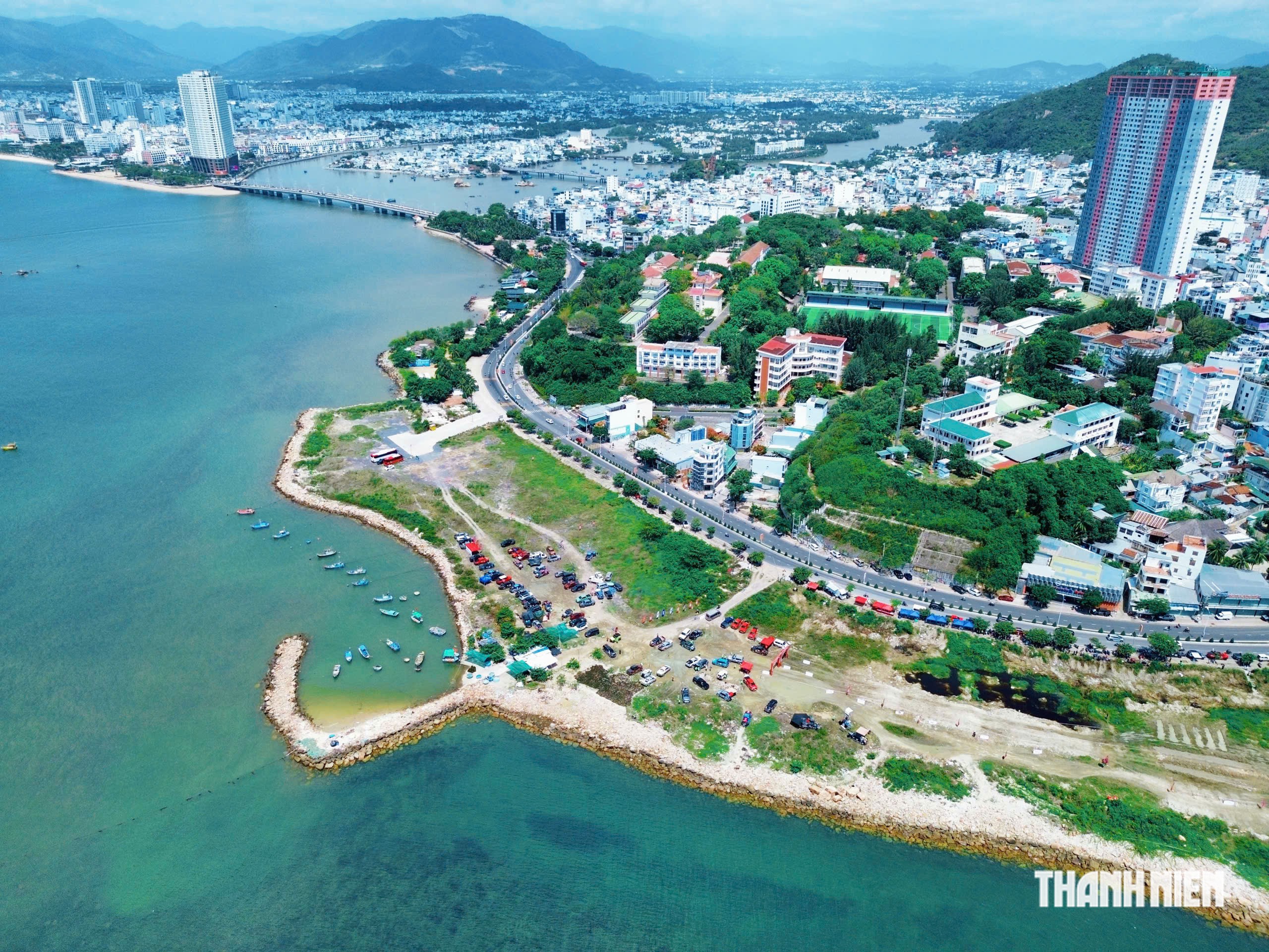 Khu đất lấn vịnh Nha Trang đề xuất làm công viên Hòn Chồng chiều cao 6 tầng- Ảnh 2.