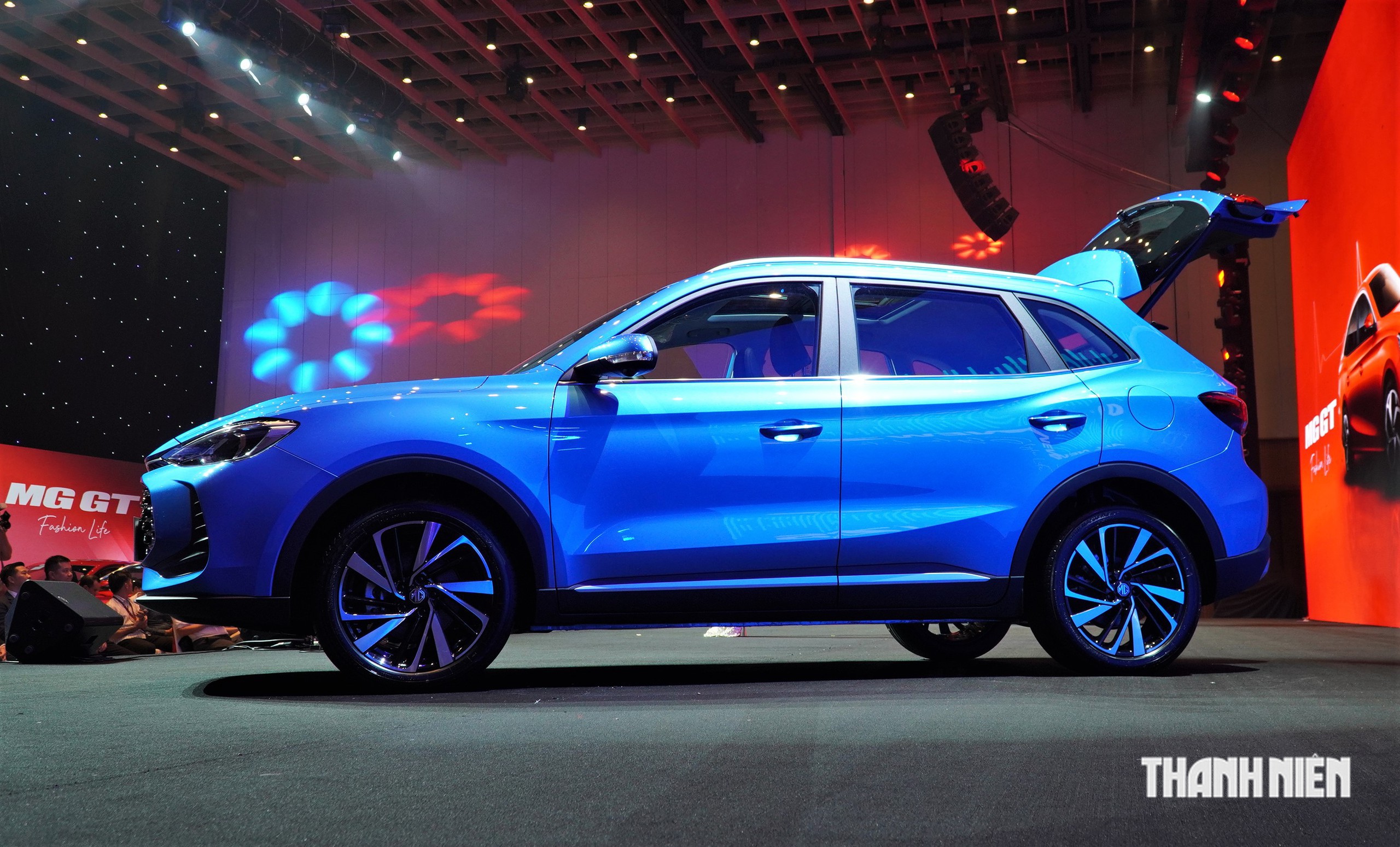 MG ZS hybrid giá gần 670 triệu, có đủ sức cạnh tranh ở nhóm SUV đô thị? - Ảnh 2.