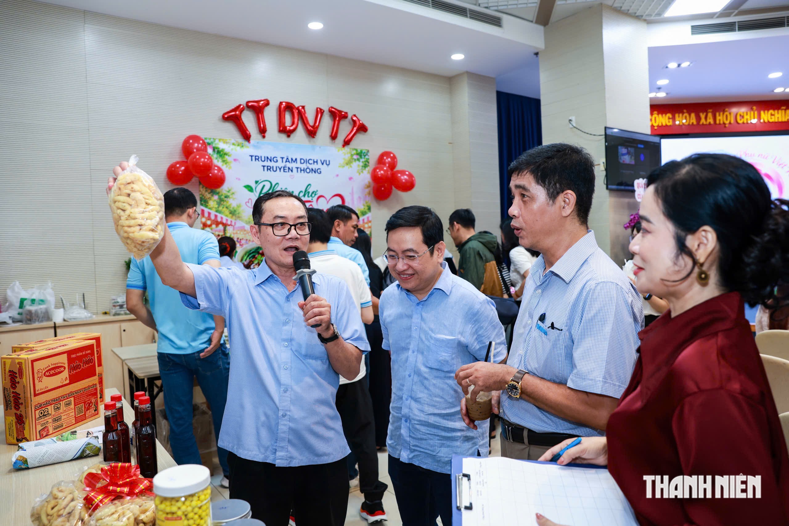 Phiên chợ 'đặc sản Thanh Niên' ngày 20.10 có gì đặc biệt mà ai cũng háo hức?- Ảnh 7.