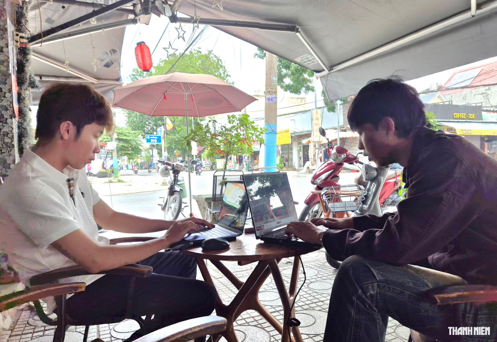 Những 'công dân laptop' - Ảnh 1.