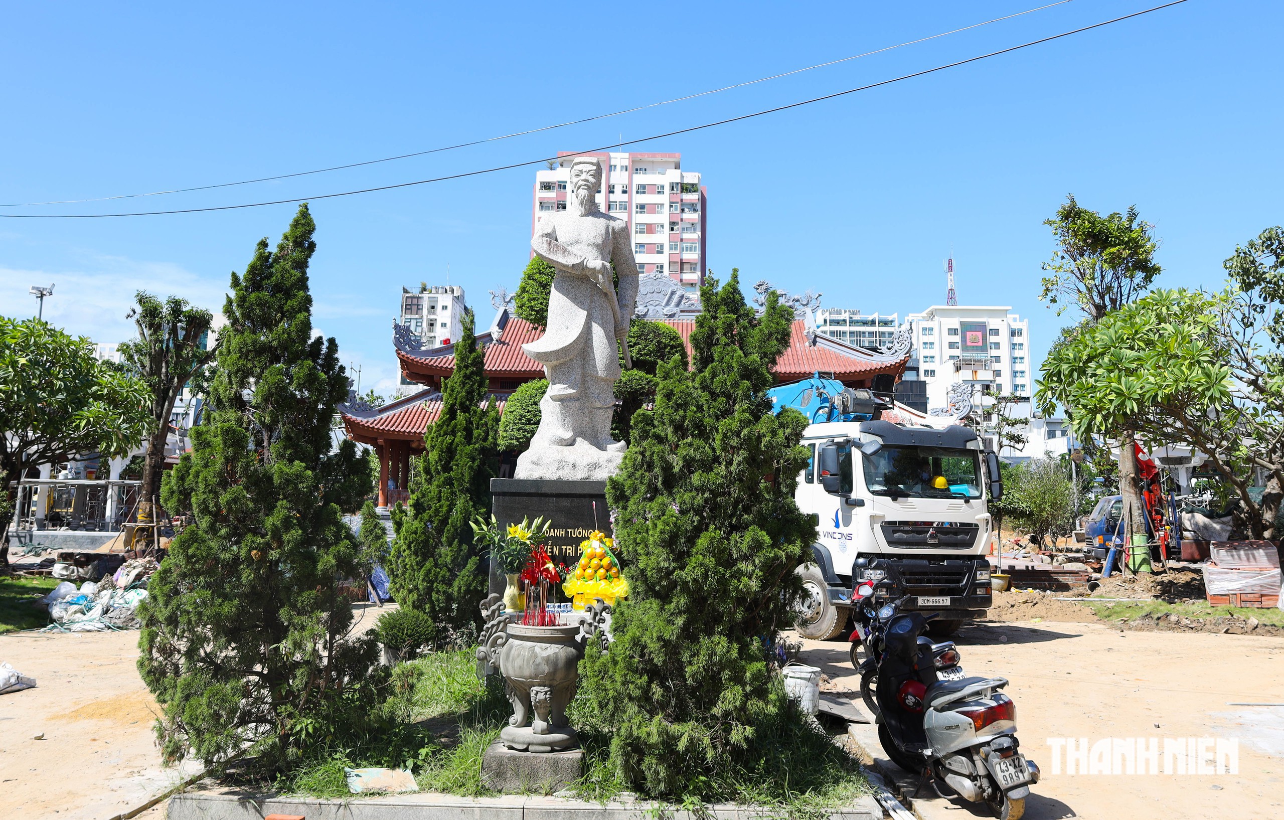 Cận cảnh khai quật súng thần công khoảng 200 năm tuổi tại Thành Điện Hải - Ảnh 1.