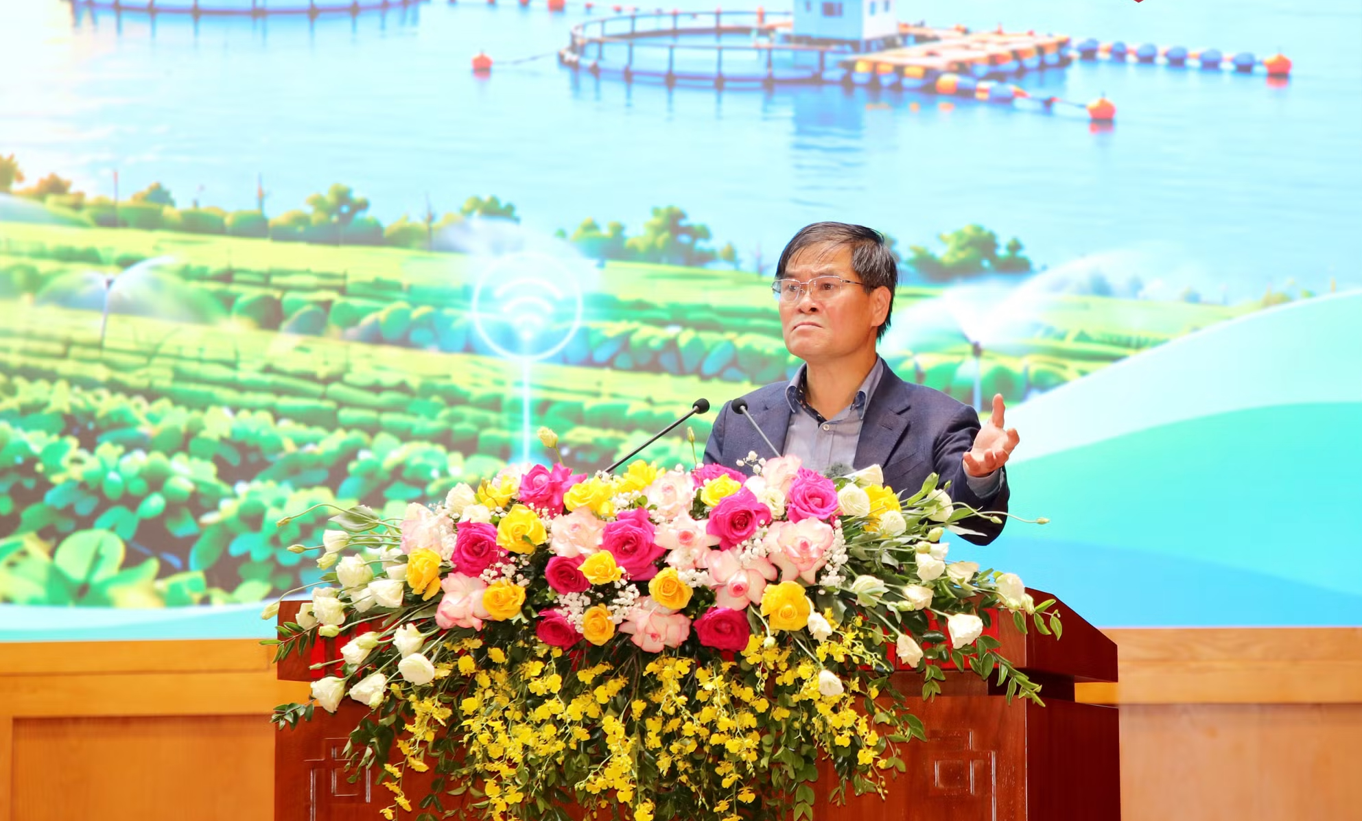 Chủ tịch TP.Quảng Ninh: &lsquo;Kh&ocirc;ng để kh&oacute; khăn của doanh nghiệp, n&ocirc;ng d&acirc;n k&eacute;o d&agrave;i&rsquo; - Ảnh 1.