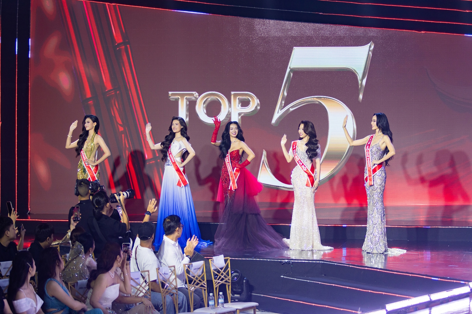 Nữ MC song ngữ cao 1,77m đăng quang Miss Charm Vietnam - Ảnh 6.