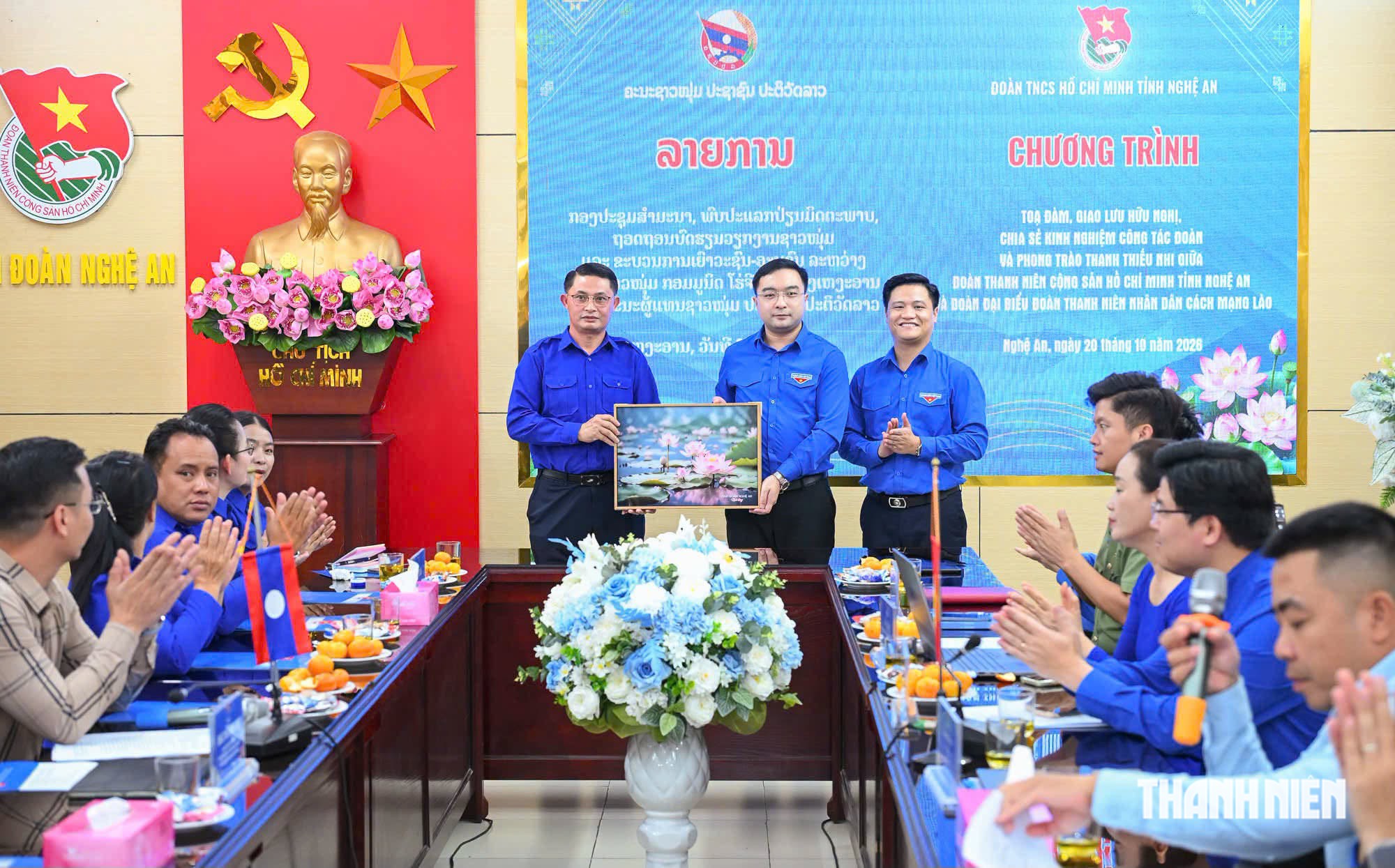 Đo&agrave;n đại biểu T.Ư Đo&agrave;n L&agrave;o thăm v&agrave; l&agrave;m việc tại Nghệ An- Ảnh 4.