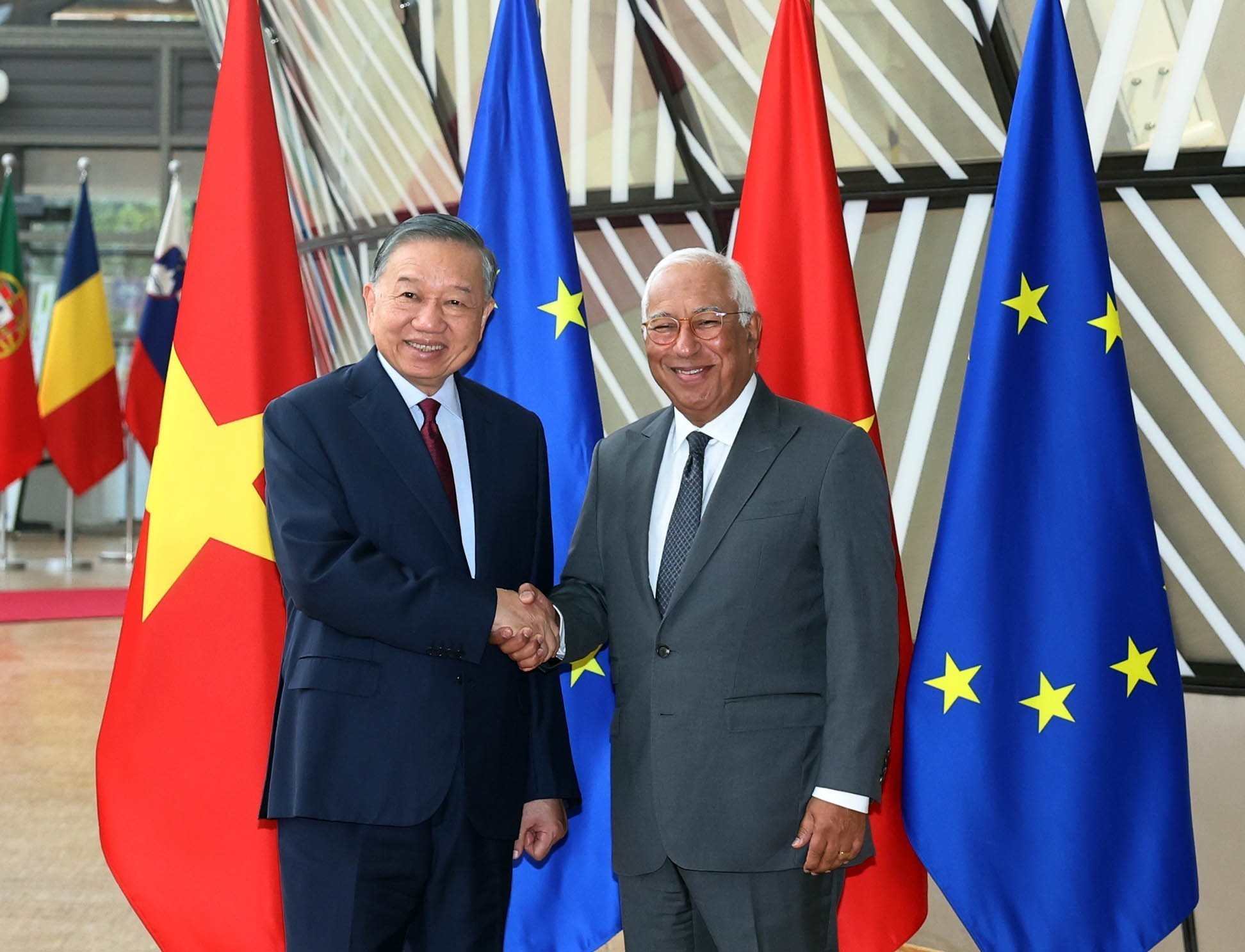 Việt Nam l&agrave; đối t&aacute;c quan trọng của EU tại Ấn Độ Dương - Th&aacute;i B&igrave;nh Dương- Ảnh 1.