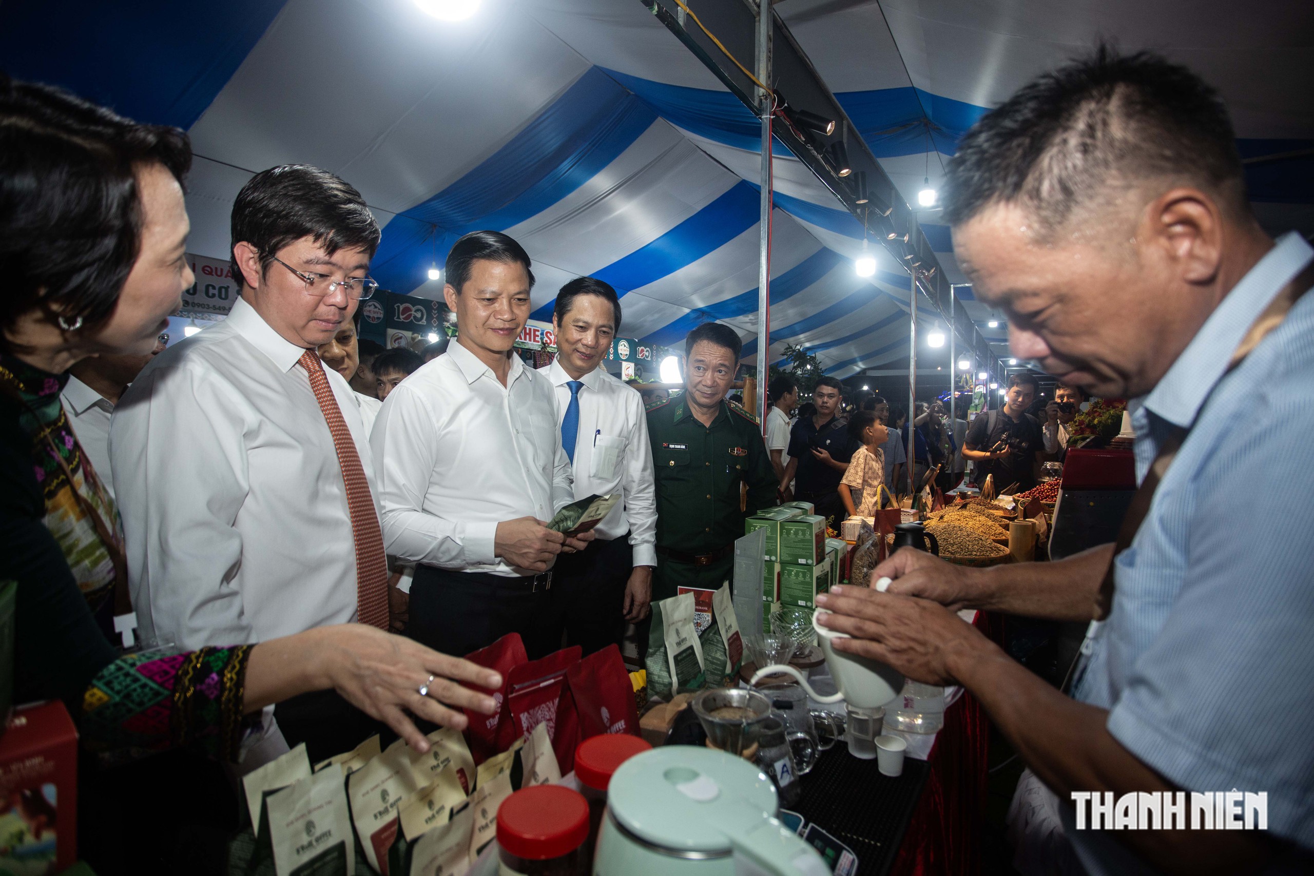 Gallery - 100 năm cà phê Khe Sanh: Kể câu chuyện hòa bình bằng hương vị cà phê